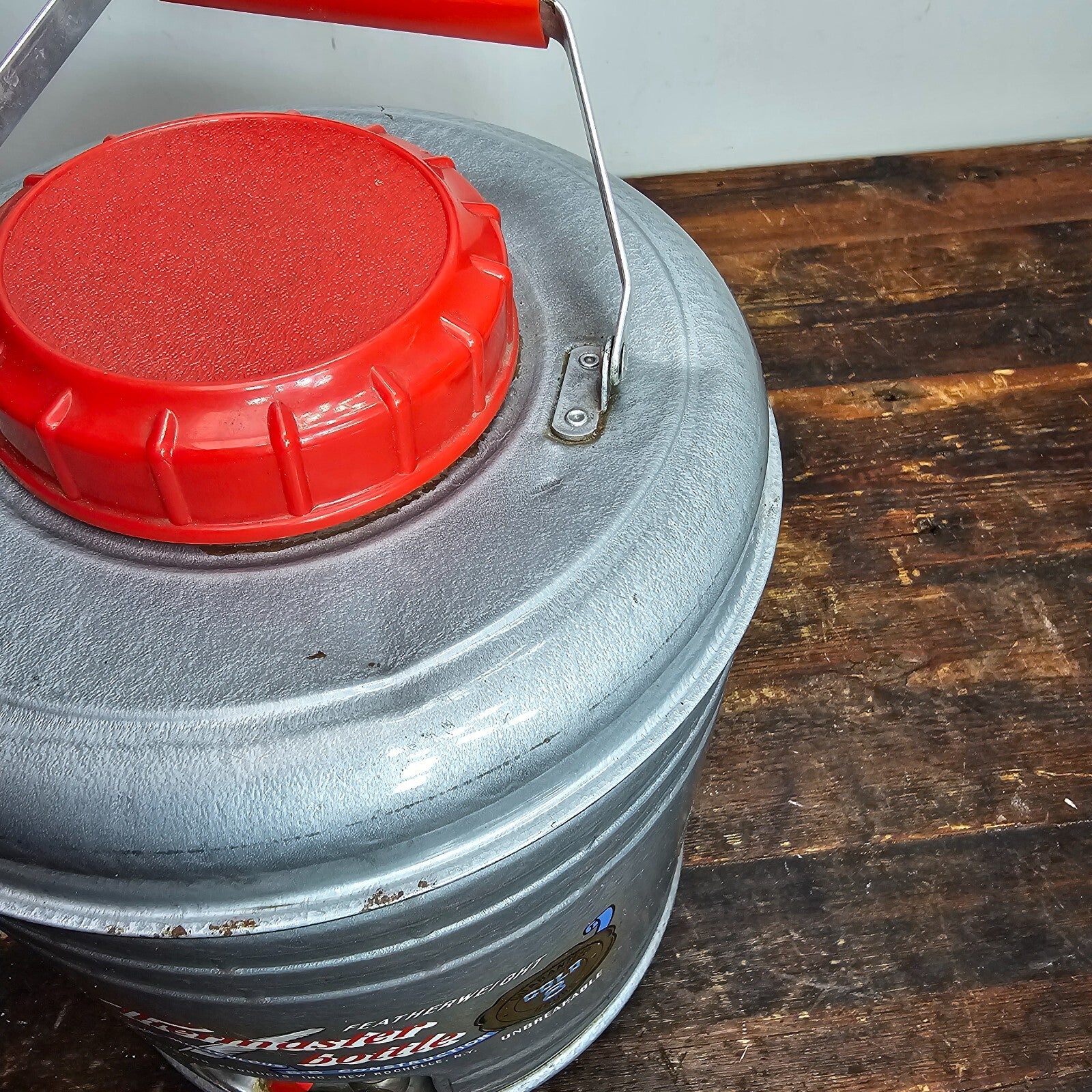 Vintage  1950s THERMASTER BOTTLE Featherweight Metal Cooler-2 Aluminum Cups USA
