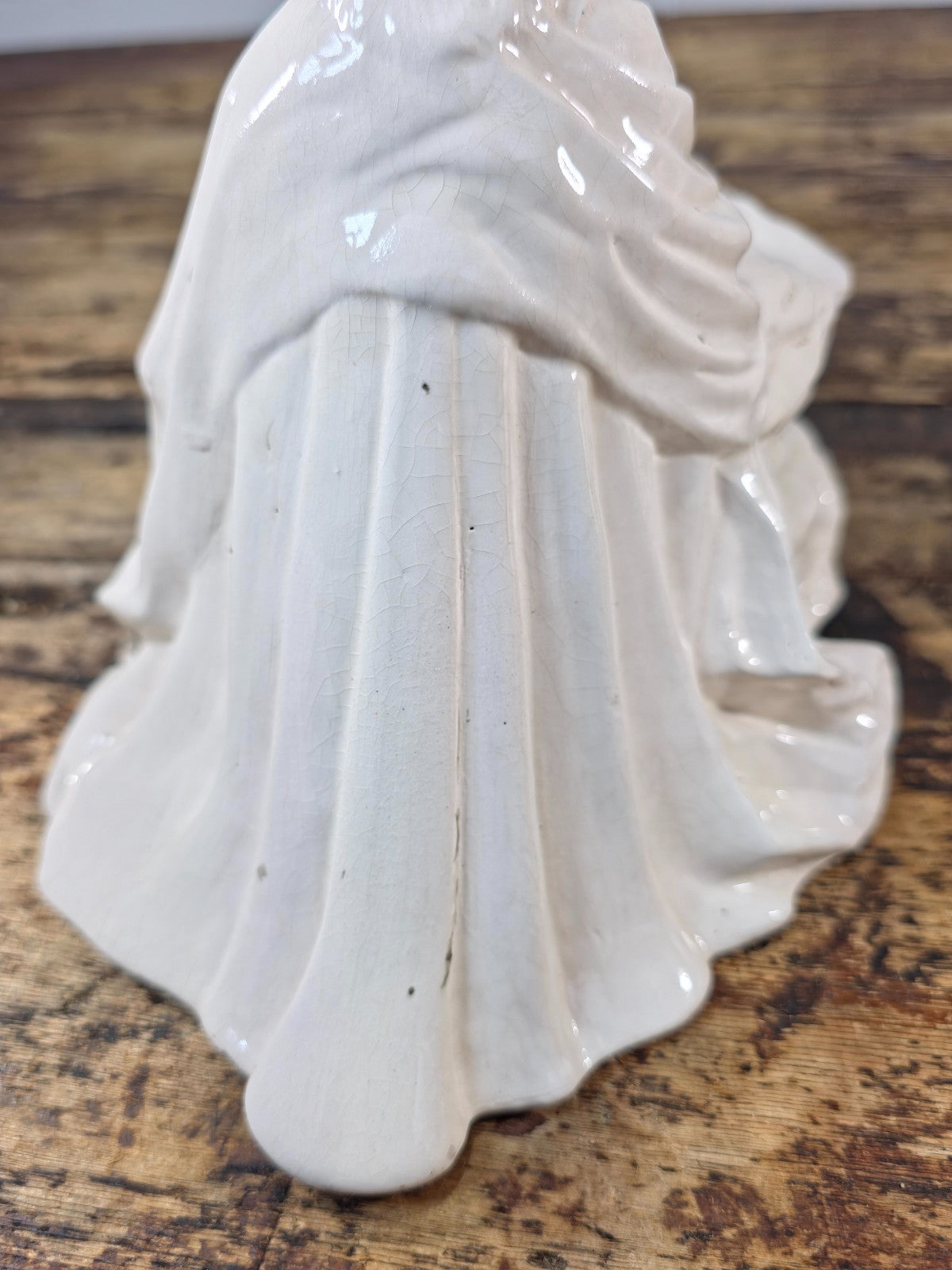 Vintage Byron Molds Jesus at the Rock White Glazed Ceramic Statue 7"
