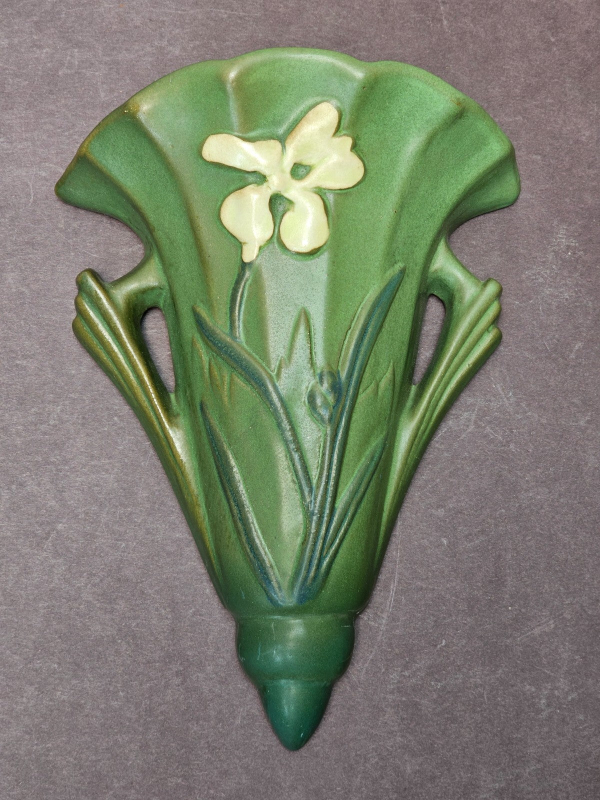 Roseville Iris Green Wall Pocket 1284-8 Reproduction