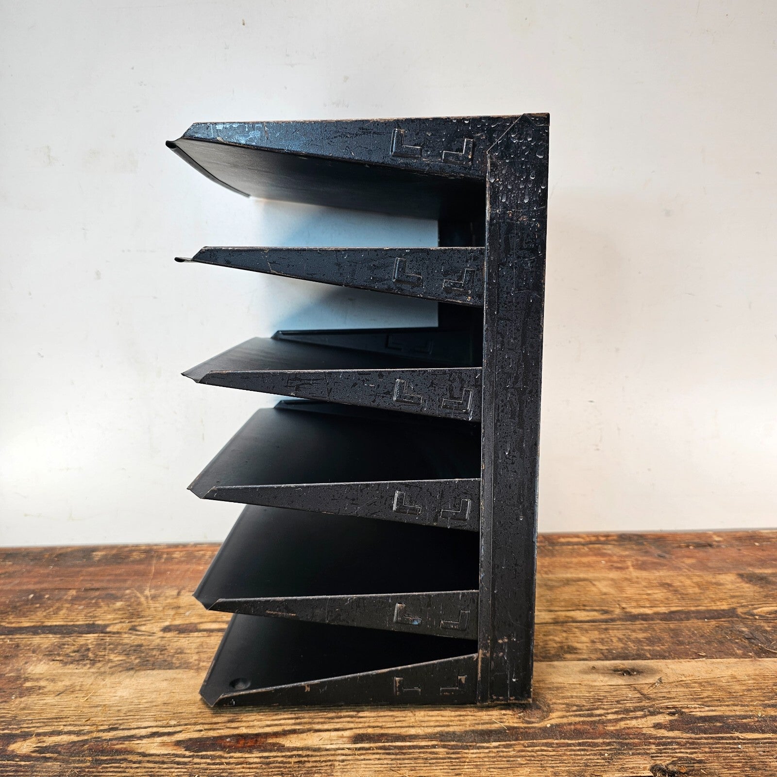 Vintage Hunt Lit-Ning 6-Tier Wall-Mounted / Desktop Steel File Organizer
