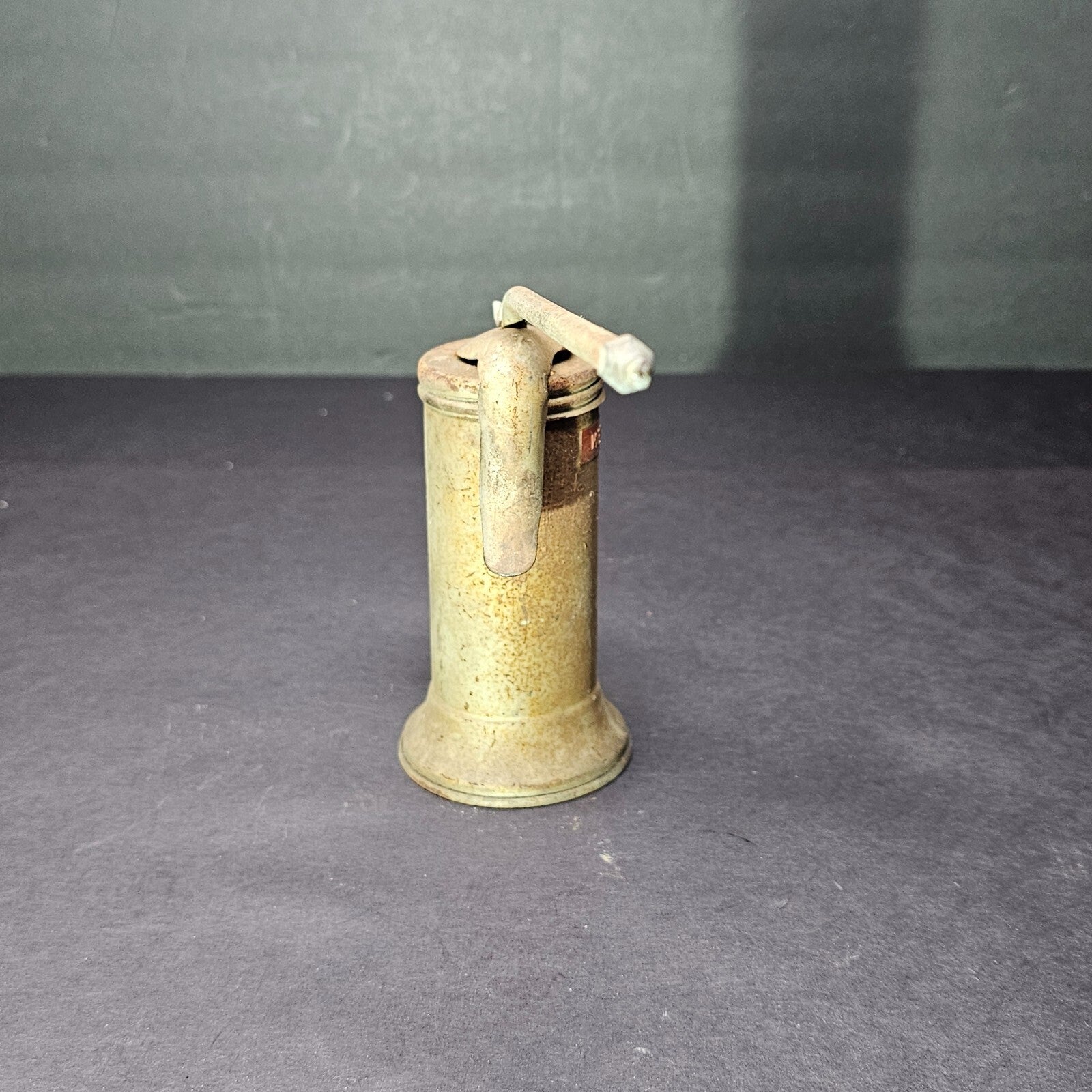 Vintage Eagle Pump Oiler
