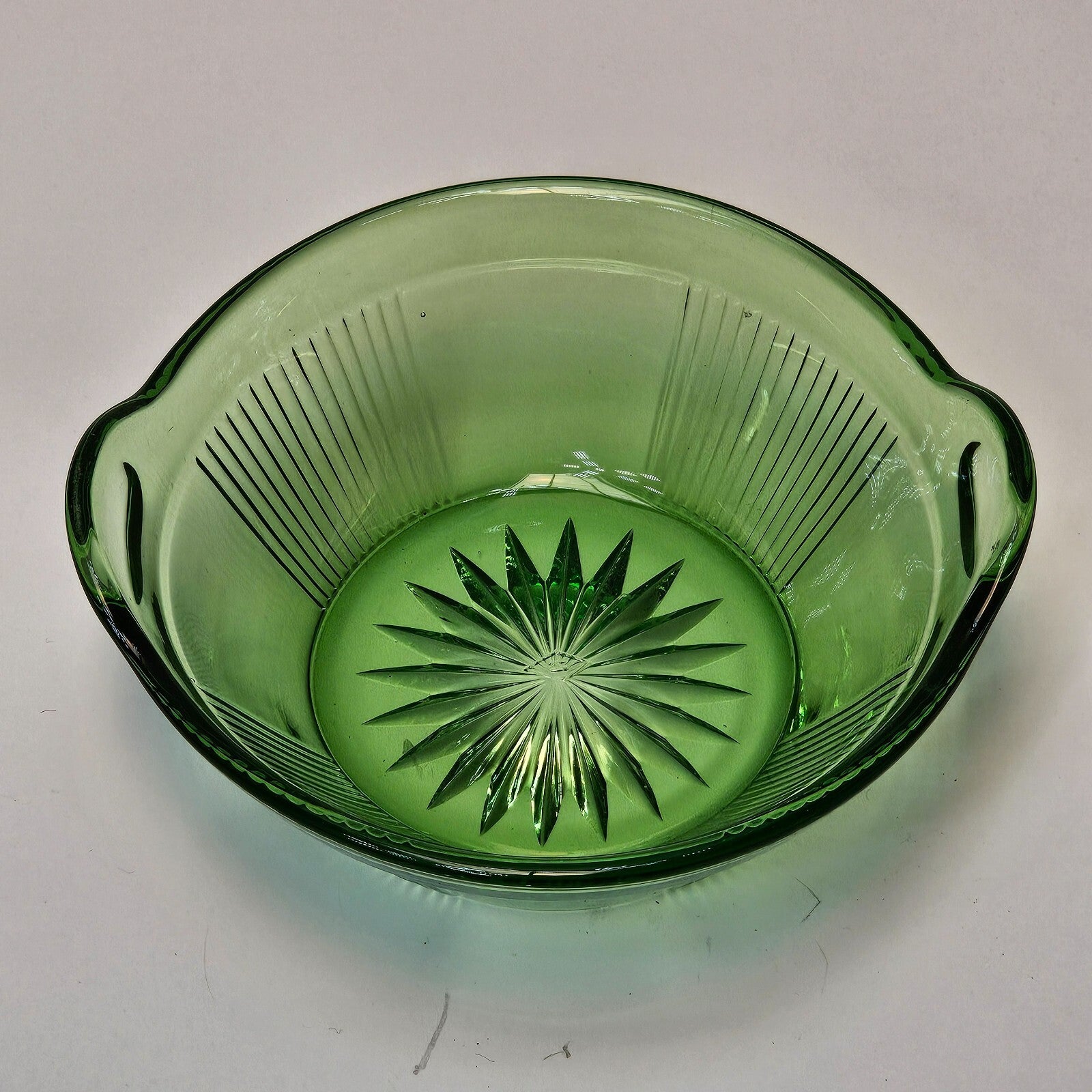 Heisey Pleat & Panel Moongleam Handled Nut Bowl