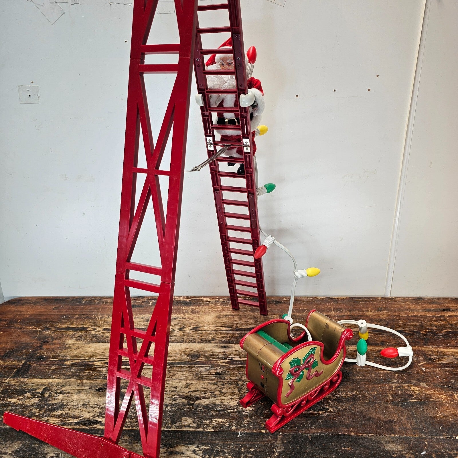 Vintage 1990s Mr Christmas Stepping Santa Ladder Climbing Musical (Works)