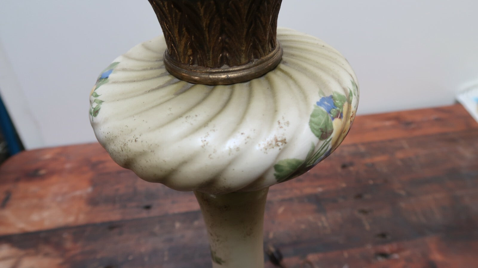 Antique Floral Design Tole and Brass Table Lamp 6.5" x 6.5" x H32.5" (To Harp)