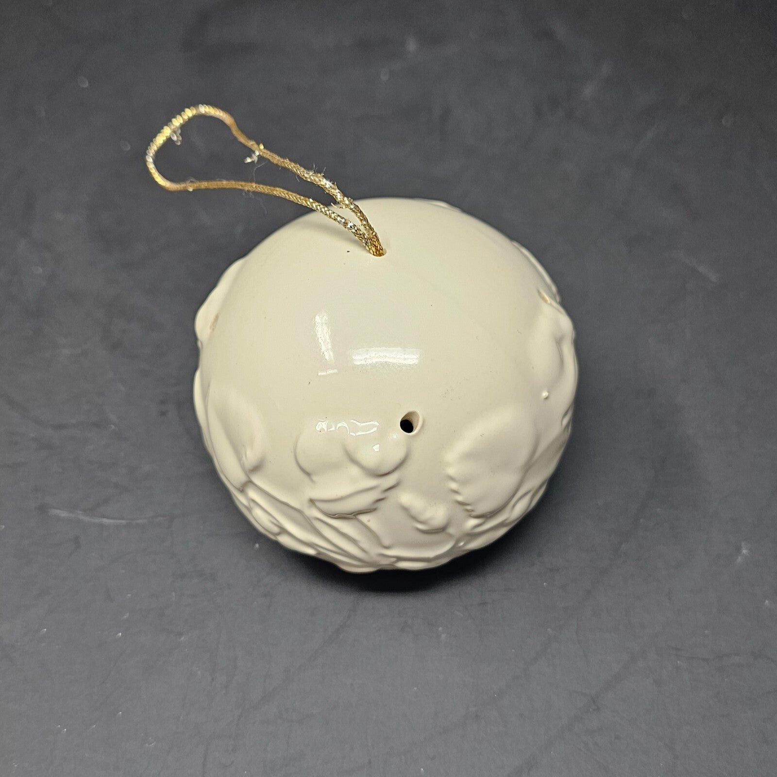 Vintage Ceramic Pomander  3" Dia x 2.5" H