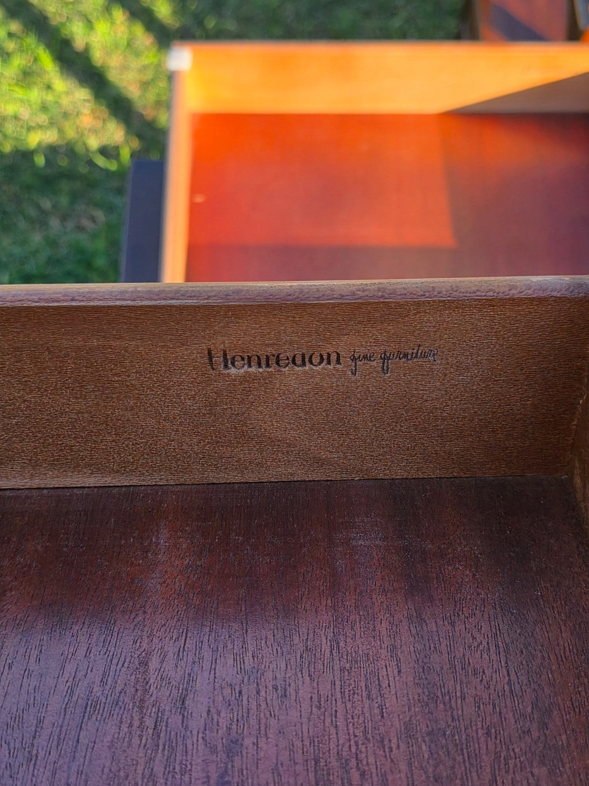 Pair of Henredon Wooden Side Tables / End Tables