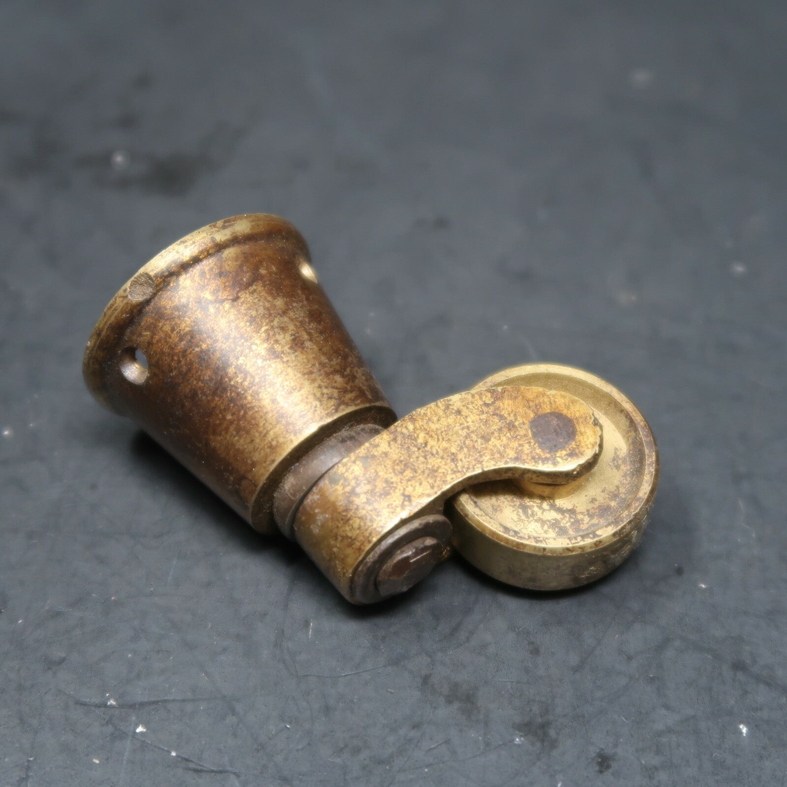 Antique Brass Metal Caster Wheel Hardware