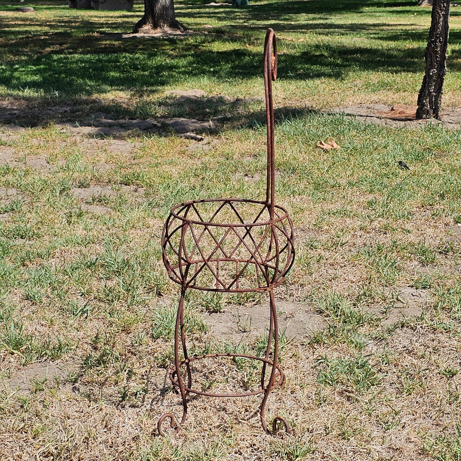 Rustic Metal Wire Chair Shaped Flower Pot Holder 35.5"H