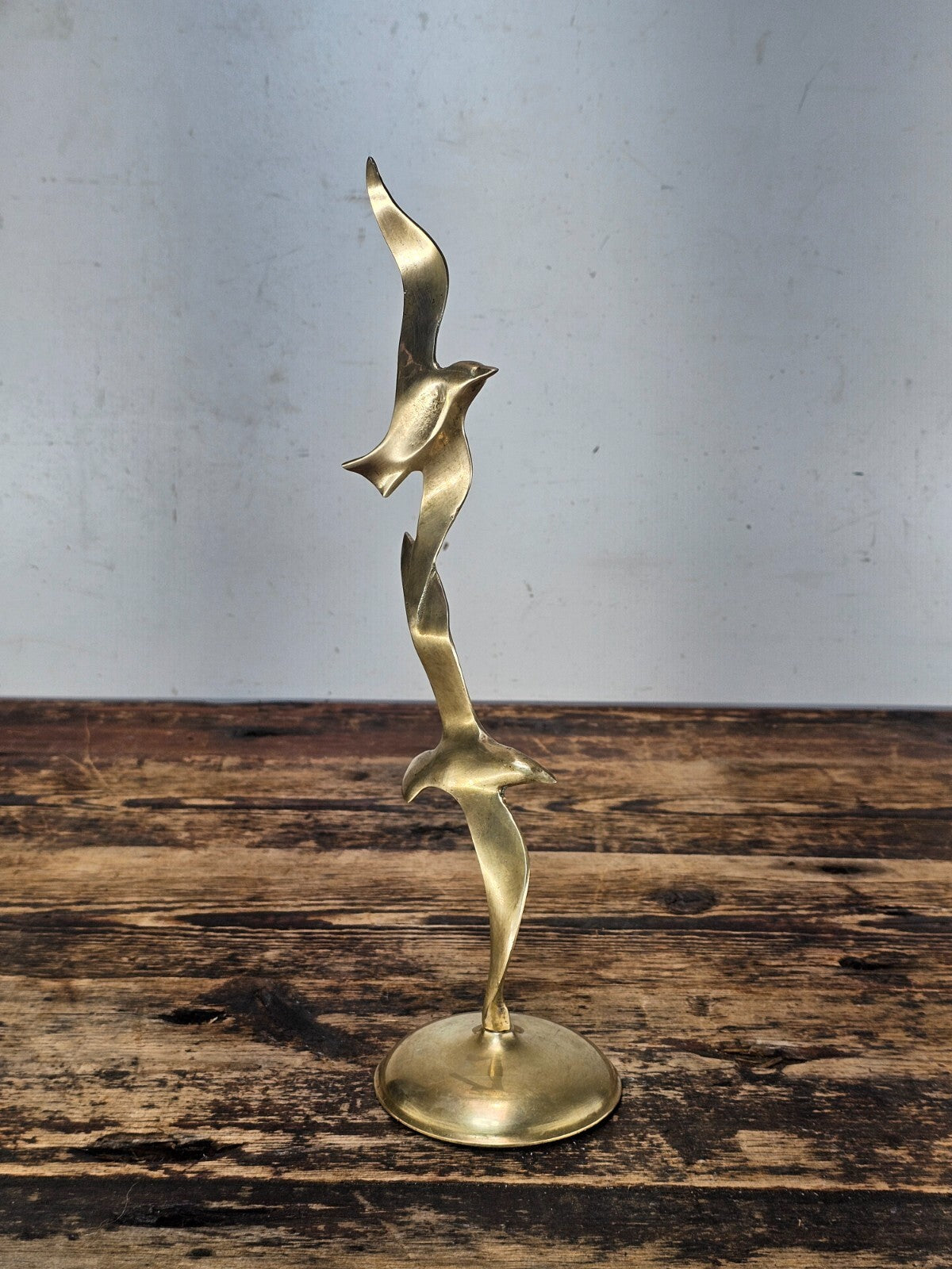 Elegant Mid-Century Modern Brass Seagulls Sculpture | 1970s Penco