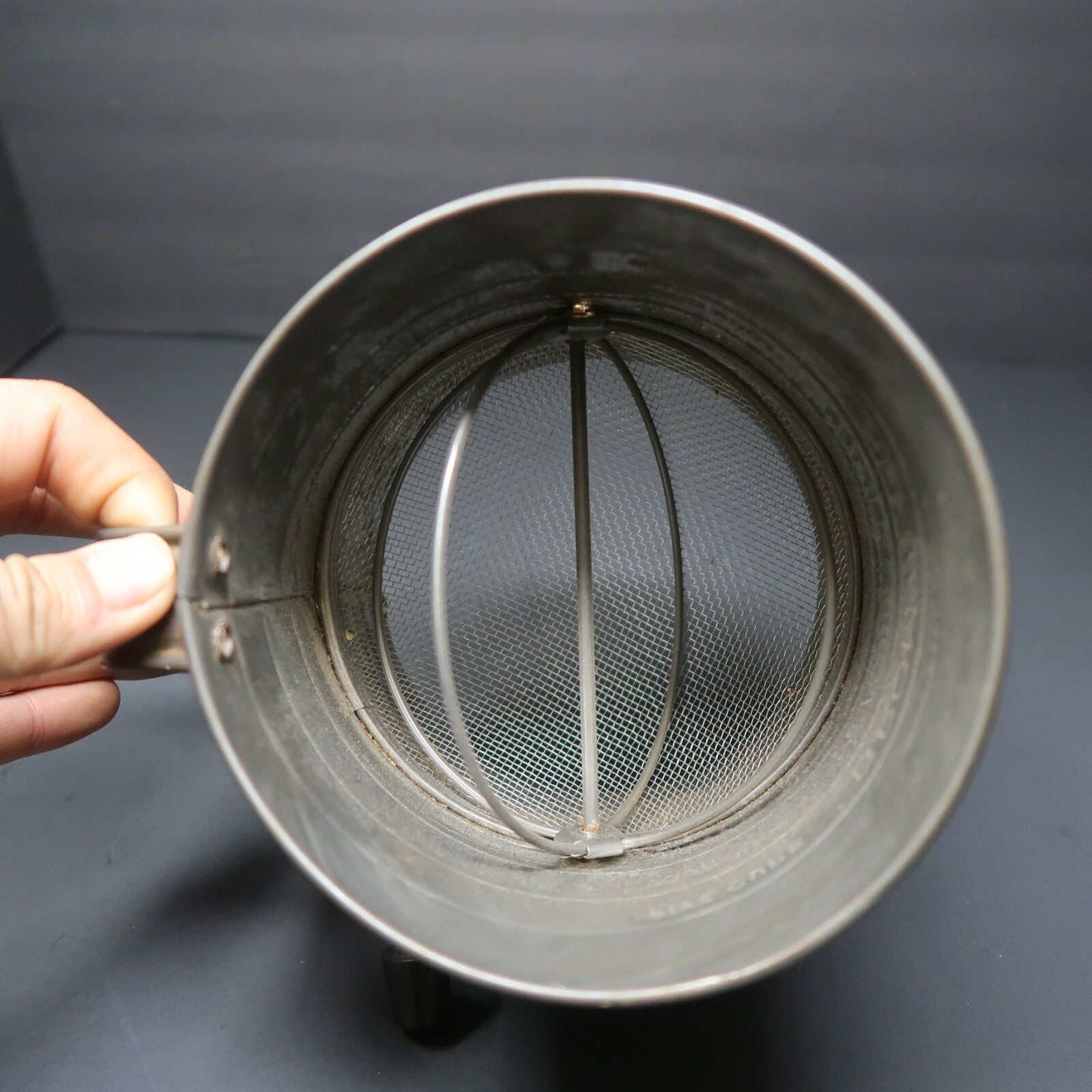 Vintage Leigh Bromwell 5 Cups Measuring Sifter