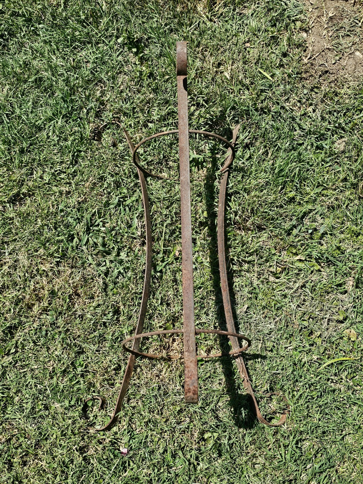 Spanish Revival Style Metal Scroll Planter Holder Stand 26.5" H