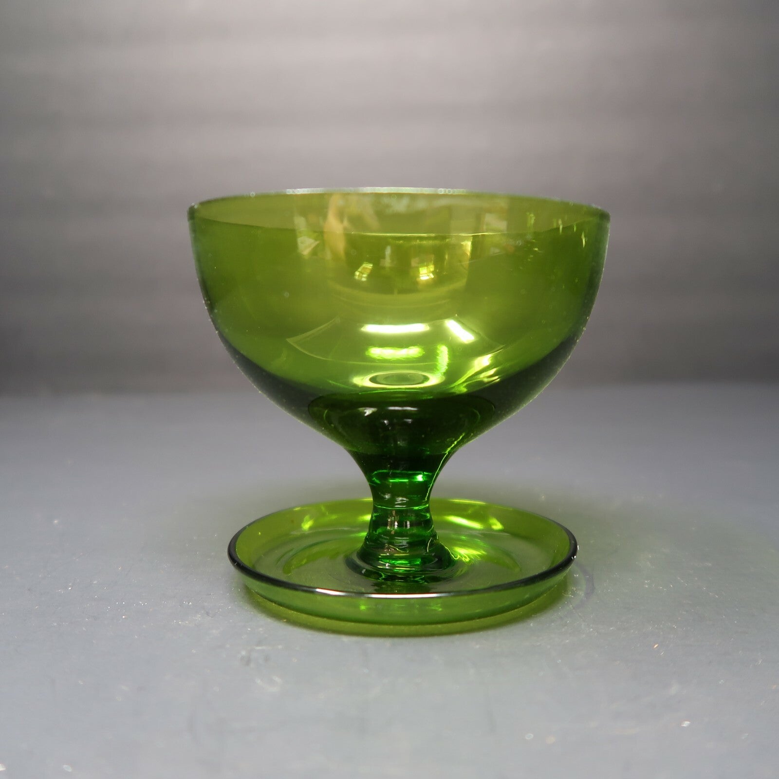 Lot of 4 Green Glass Comport Desert Bowl Cutlery Rest on Bottom  3.75" x 3.75"