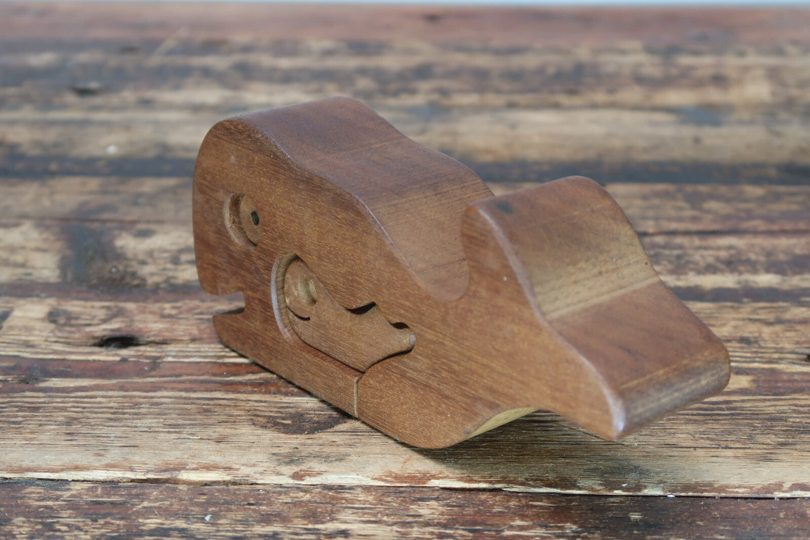 Bob Ameri Hand Carved Wooden Whale With 2 Baby Whales