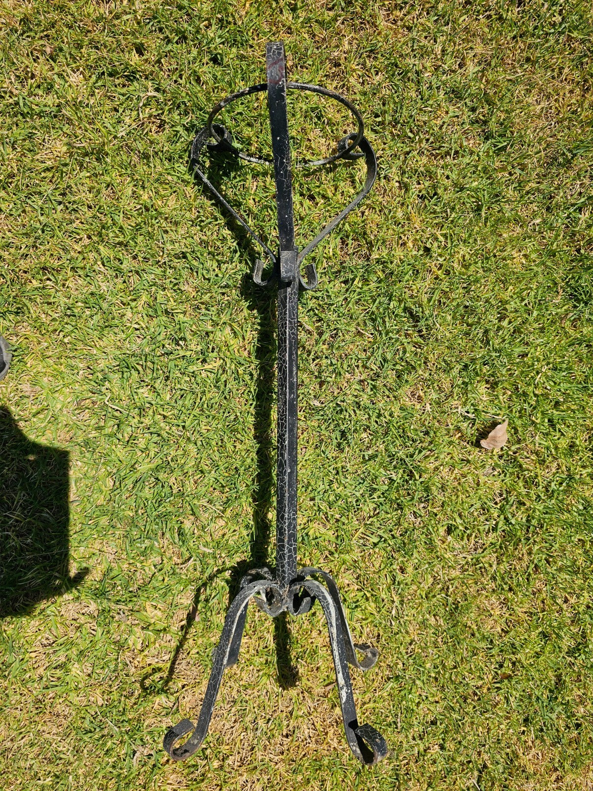 Vintage Scrolled Metal Plant Stand Rustic 29" H