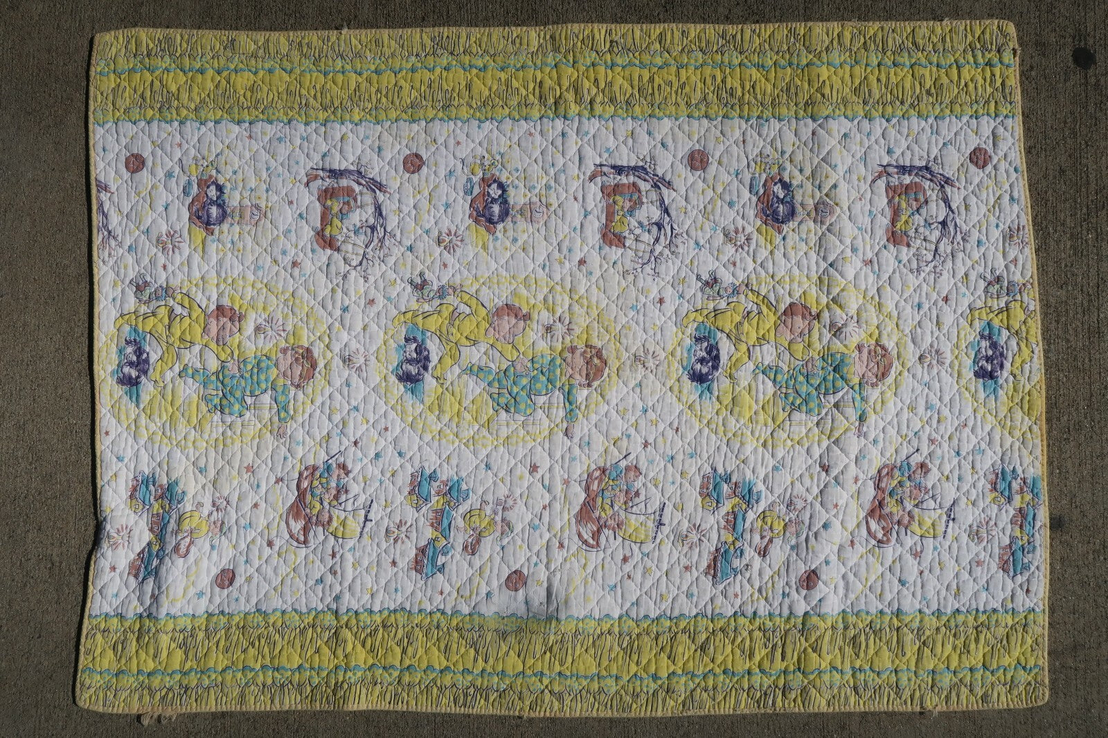Vintage Quilted Baby Blanket 1950s  Baby's Wonderland 100% Cotton 34" x 46"