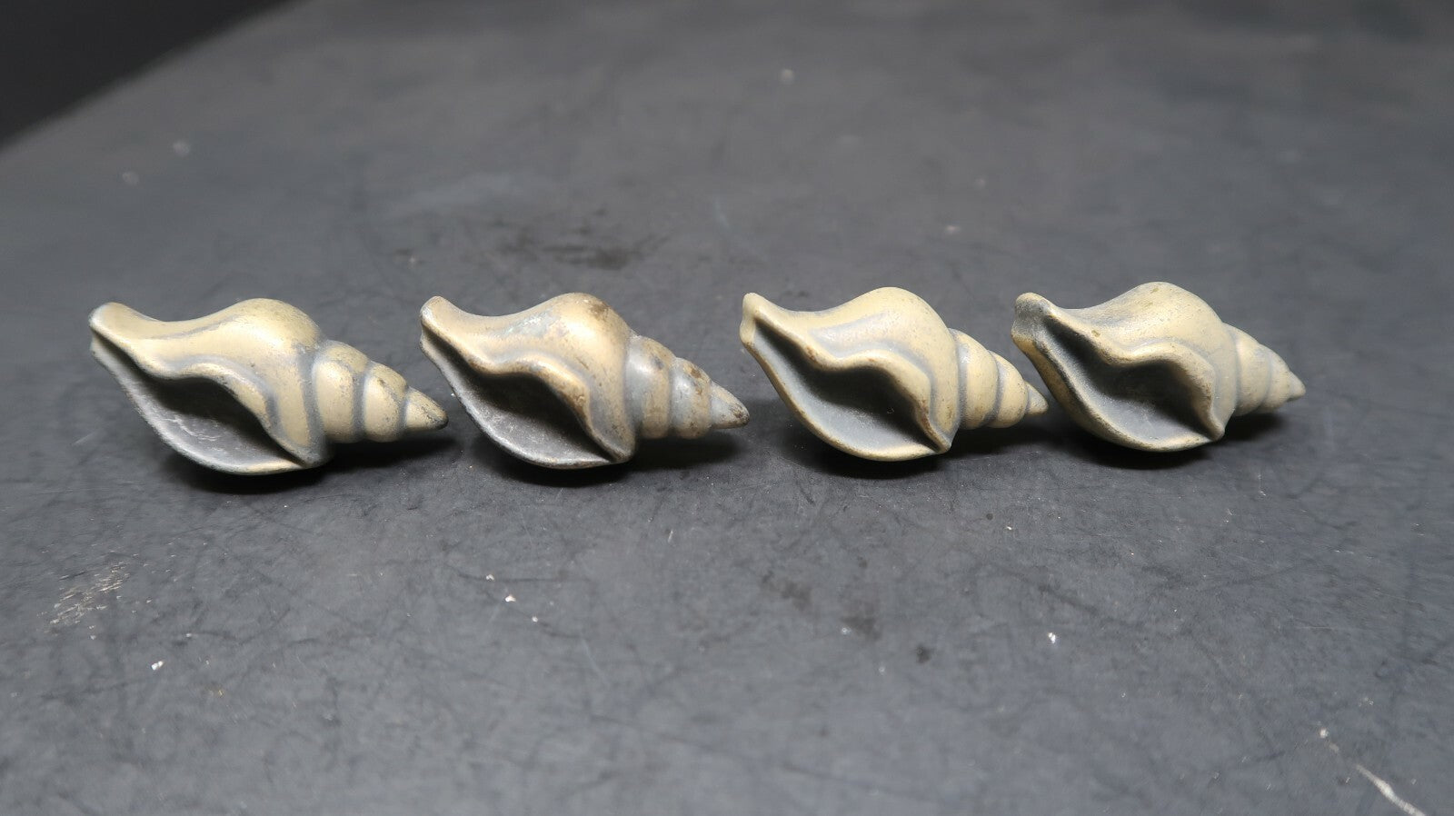 Lot of 4 Belwith Hickory Conch Shell Pull Knob Cabinet Drawer Handle (A)
