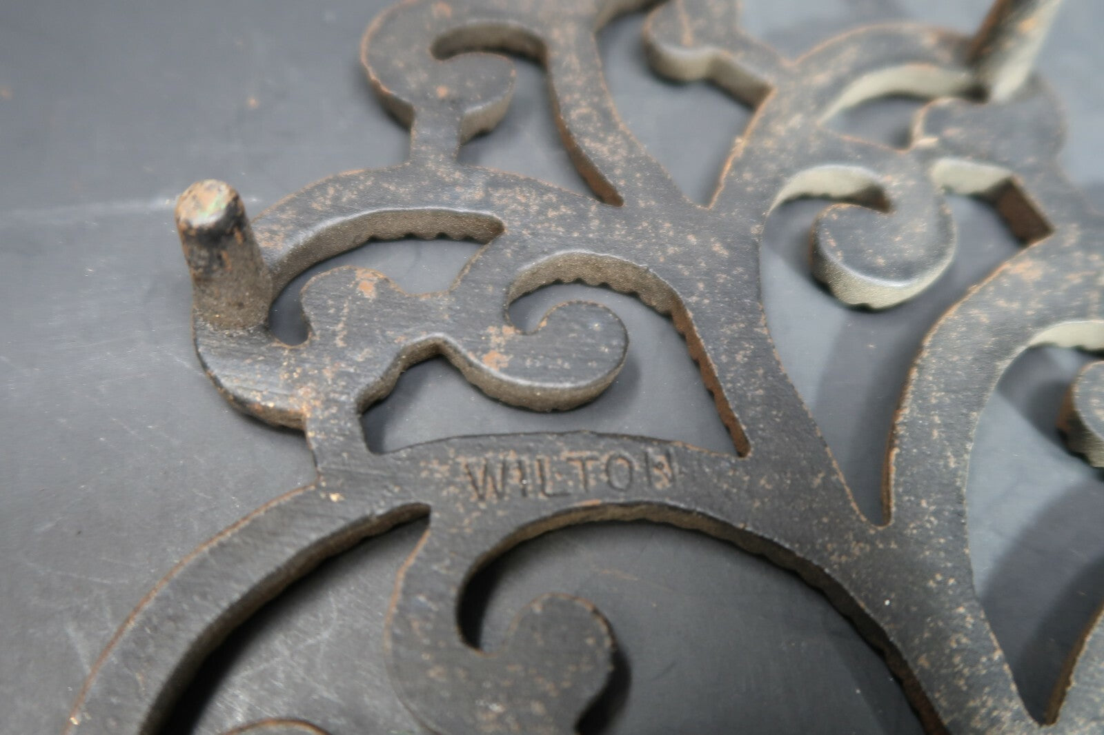 Vintage Wilton Cast Iron Family Tree of Life Shaped Trivet 4 Footed L 9" x W5.5"