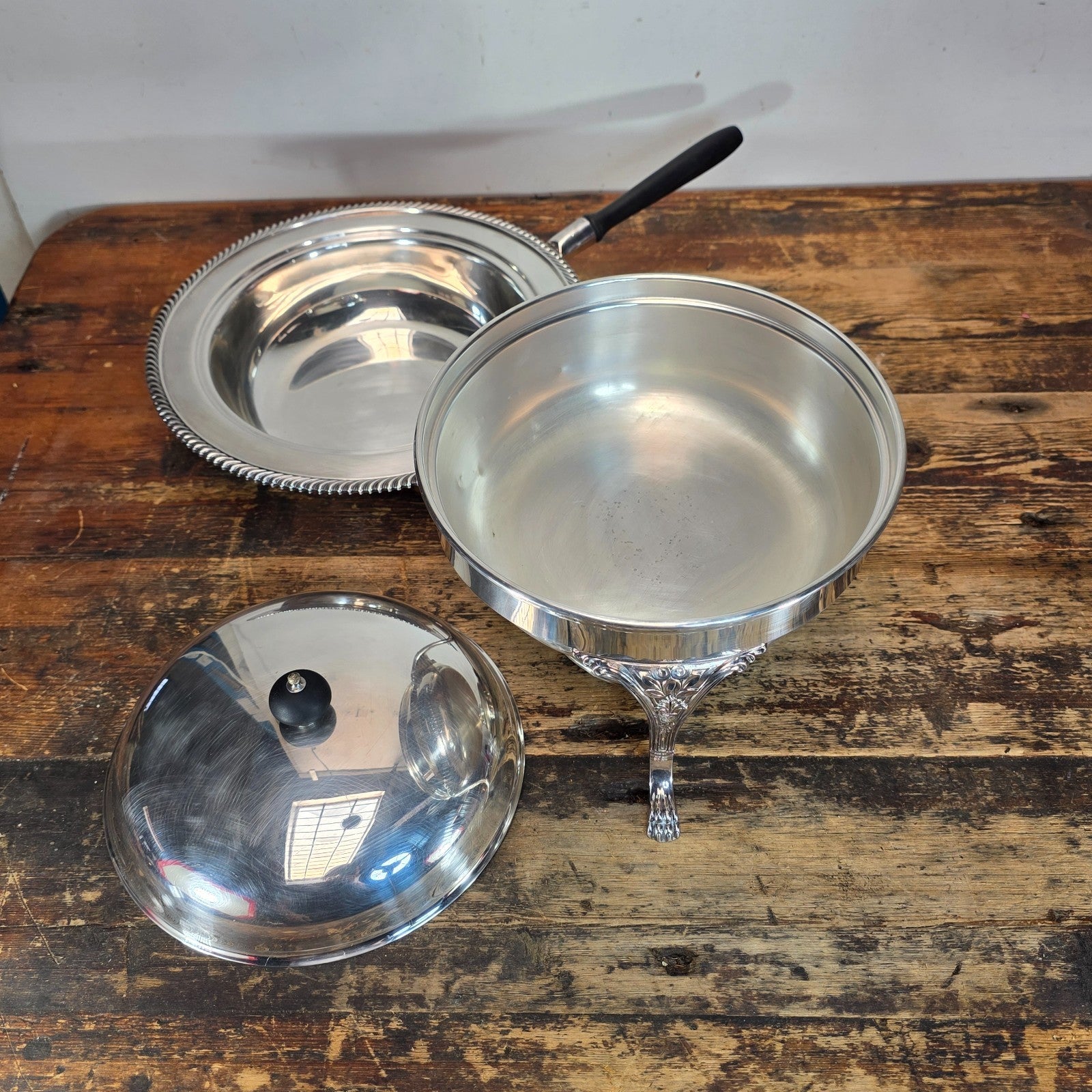Antique International Silver Co. Silver Plate Chafing Dish – Complete with Stand