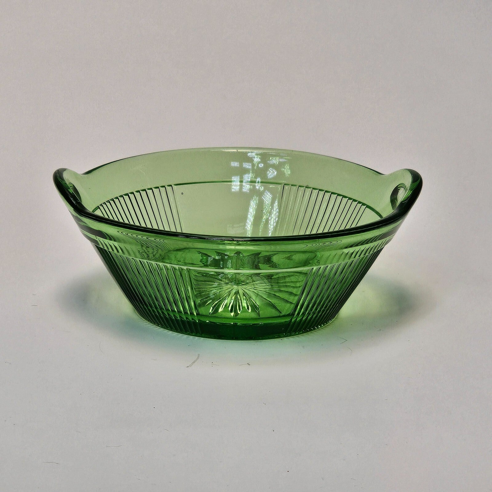Heisey Pleat & Panel Moongleam Handled Nut Bowl