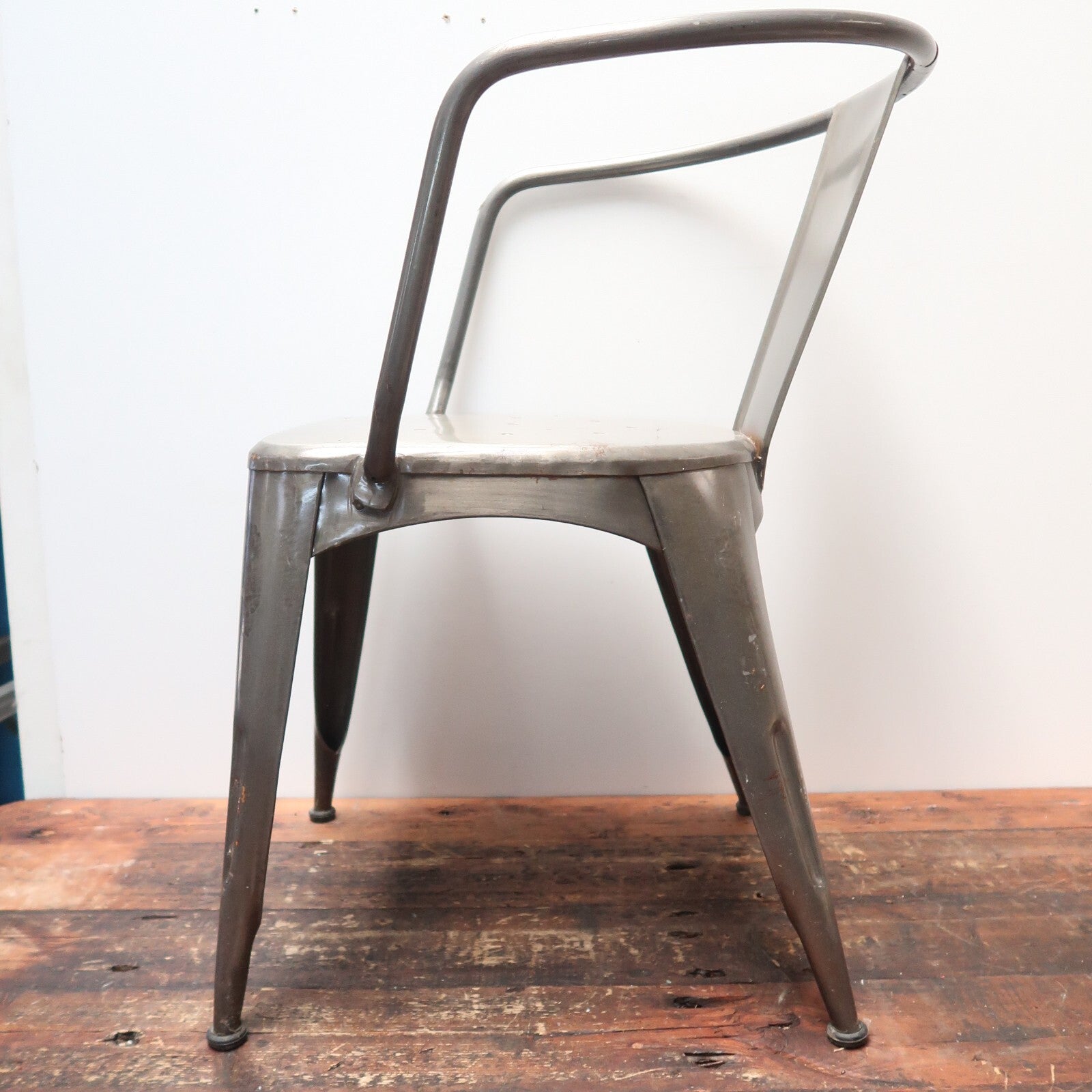 World Market Metal Jackson Tub Chair Polished Metal Patio Chair (B)