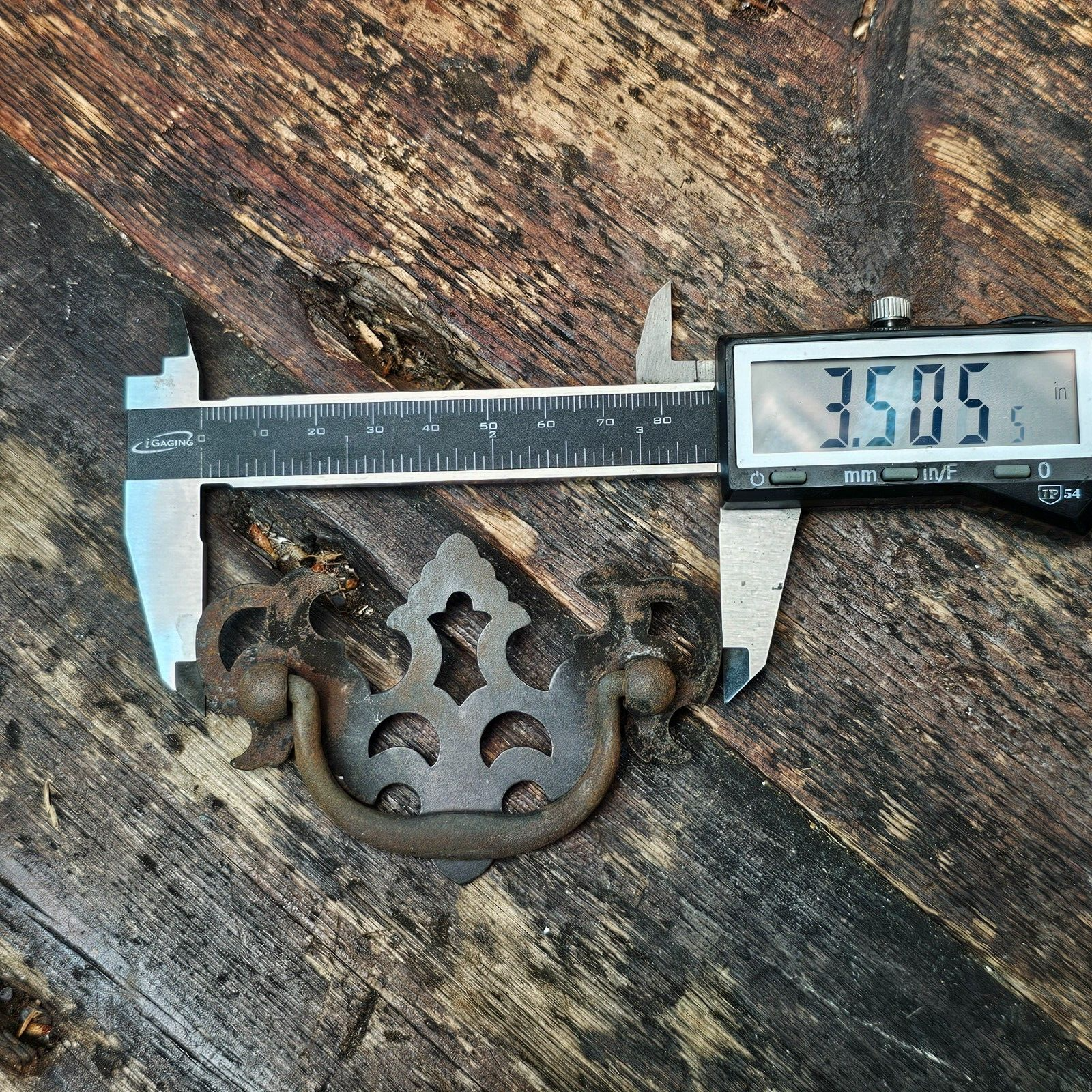 Set of 2 Vintage Rustic Drawer Pulls (A)