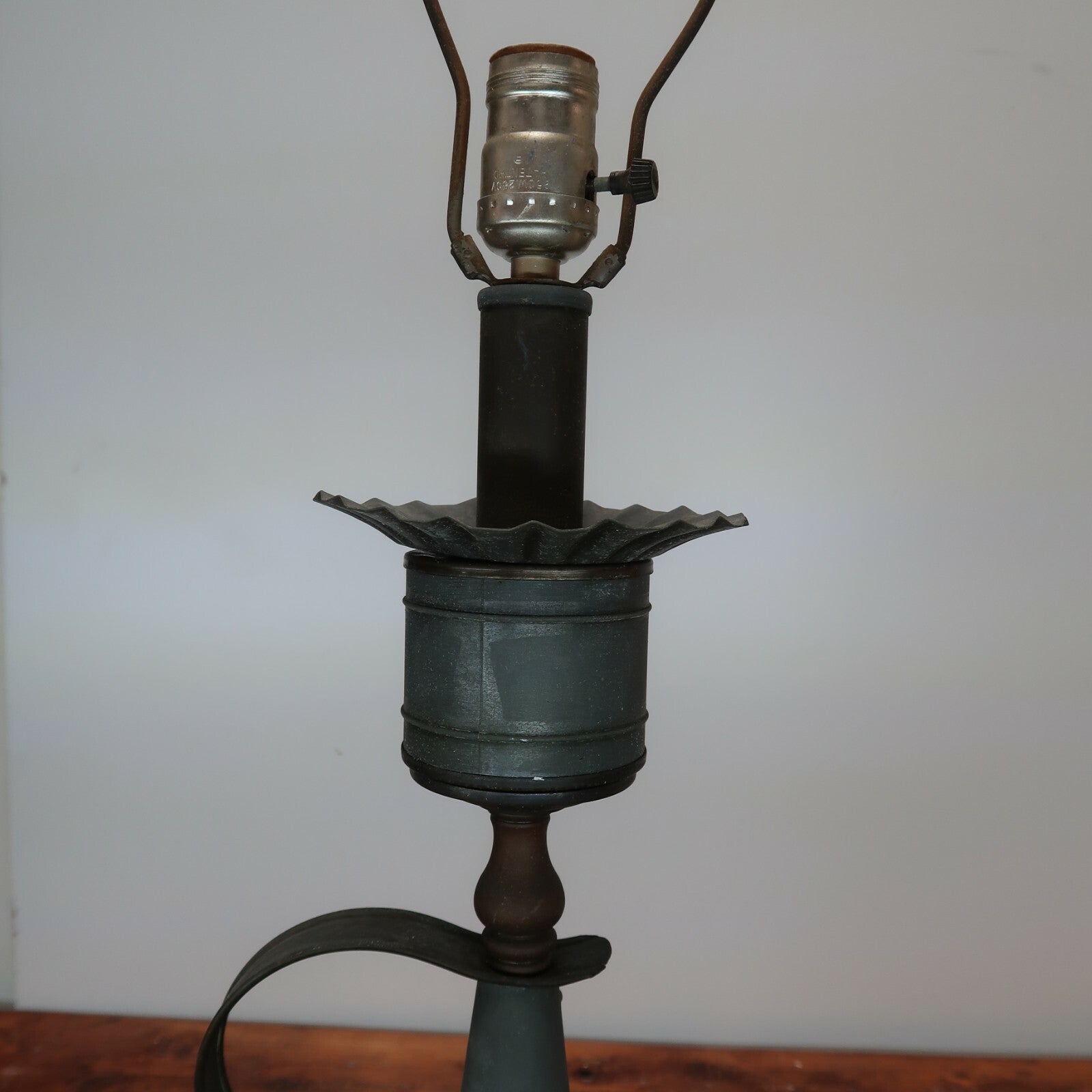 Antique Brass Table Lamp With Handle Rustic Patina 7" x 7" x 27.5"