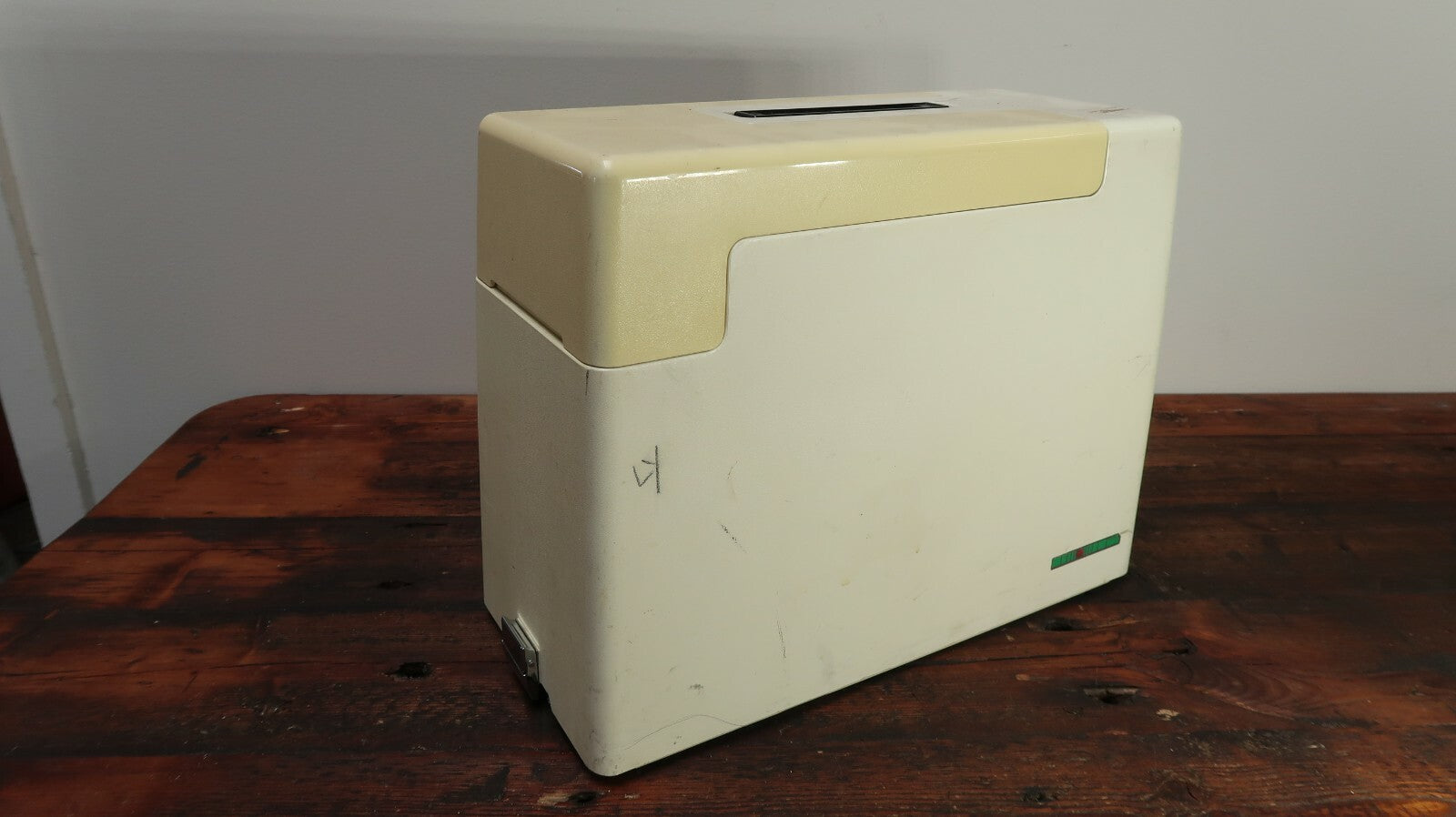 Vintage Baycrest Sewing Machine 1960's Model 1005 (Parts Only)(Sold AS-IS)