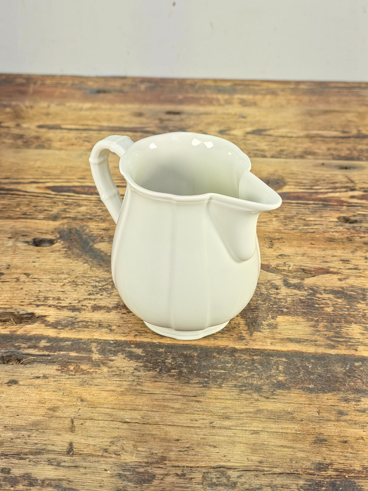 Villeroy &  Boch Manoir Creamer 3.5"