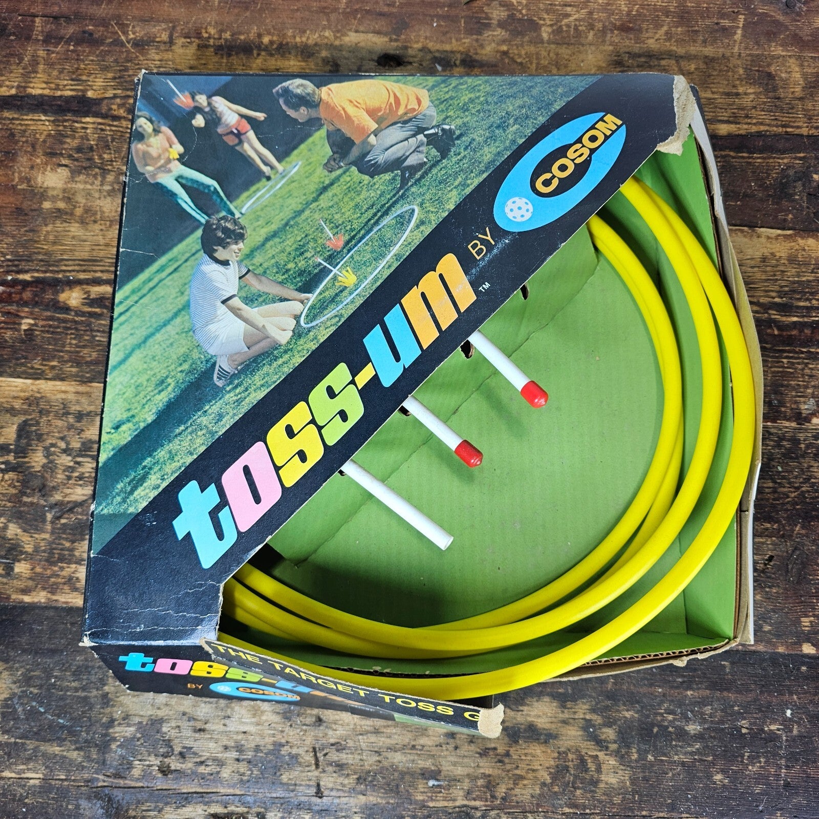 TOSS-UM Plastic Dart Ring Toss Game COSOM USA 70's Vintage