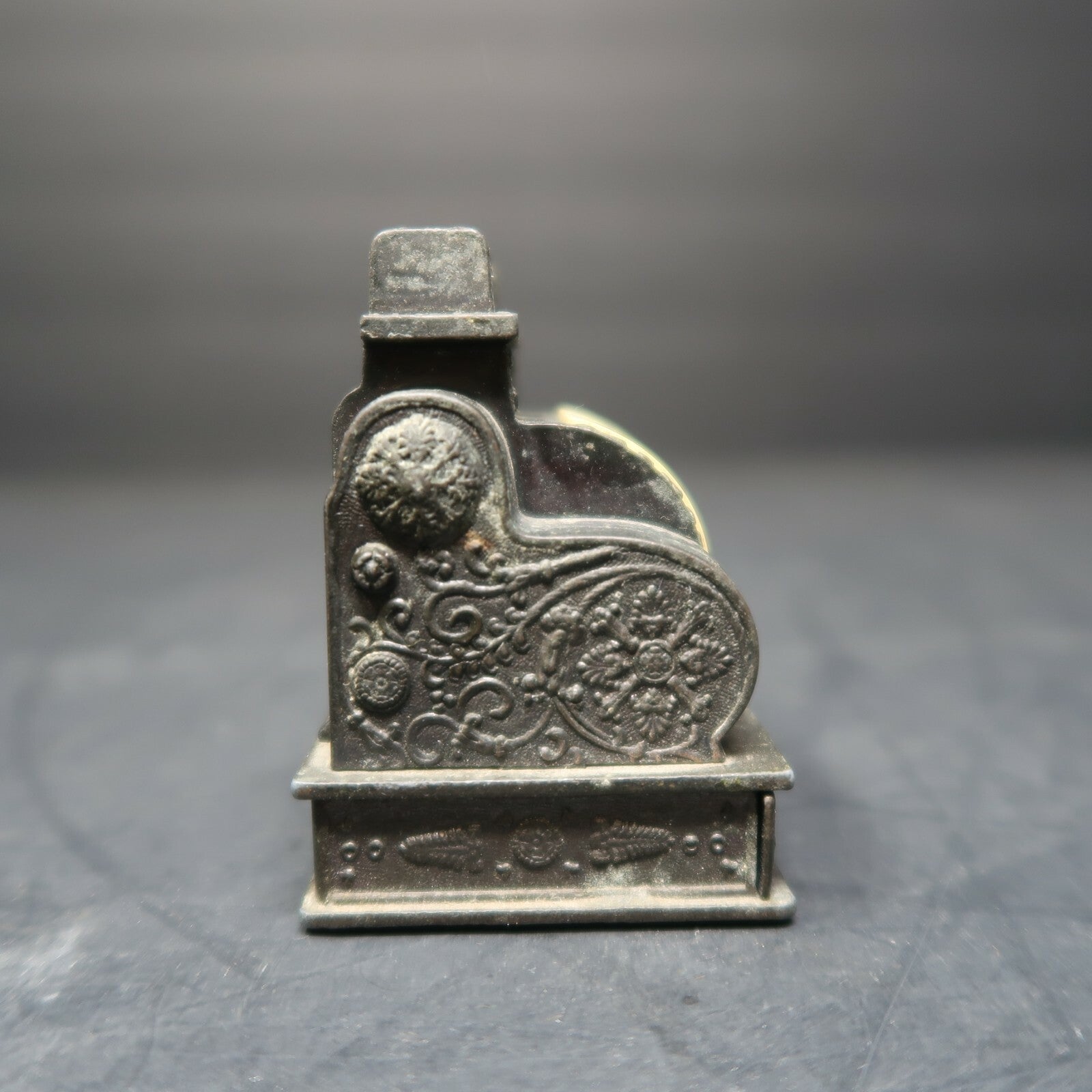 Vintage Play Me National Contado Cash Register Pencil Sharpener Made In Spain