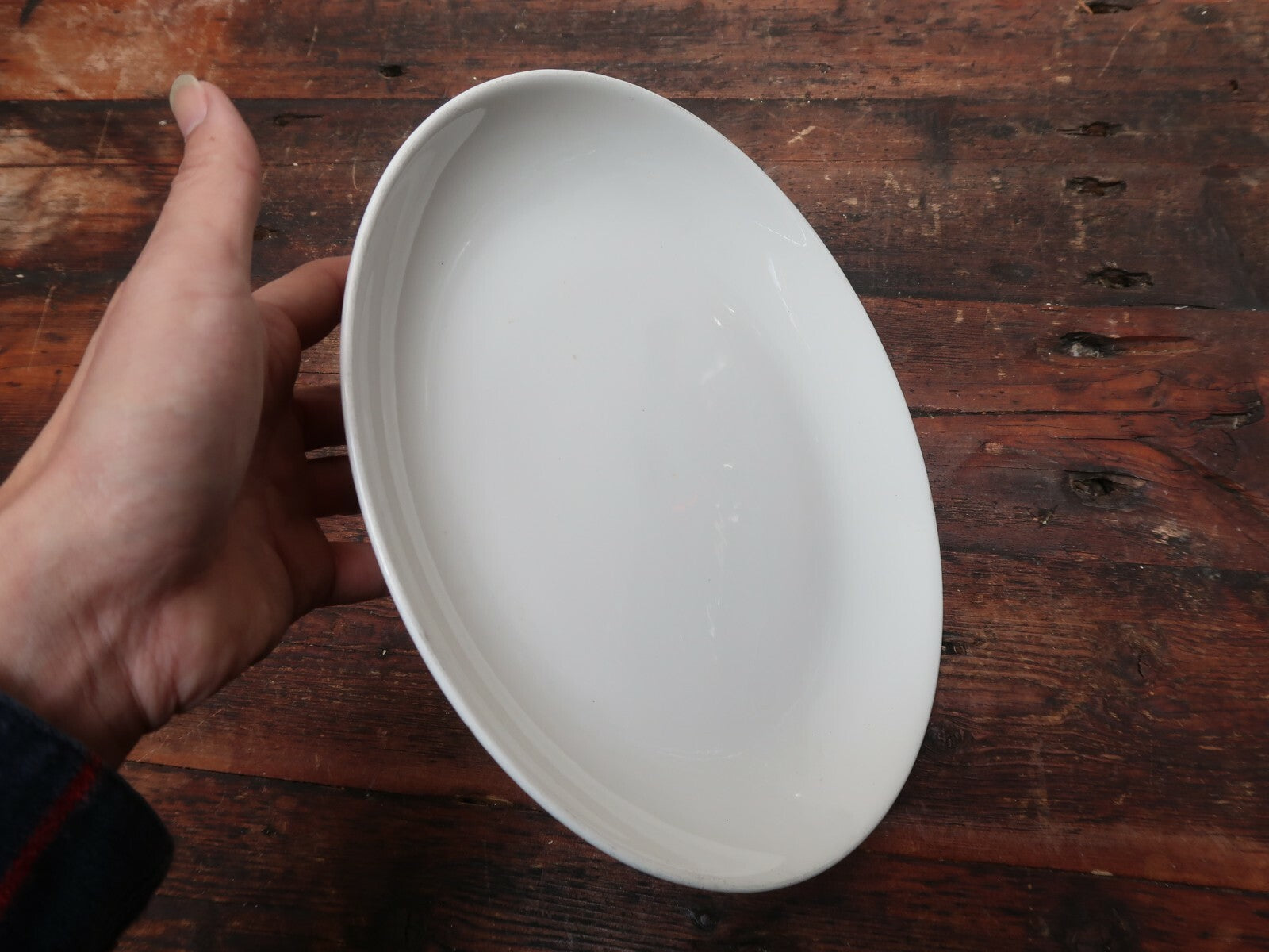 Vintage ARABIA Finland Porcelain White Dinner Plate 12.25"
