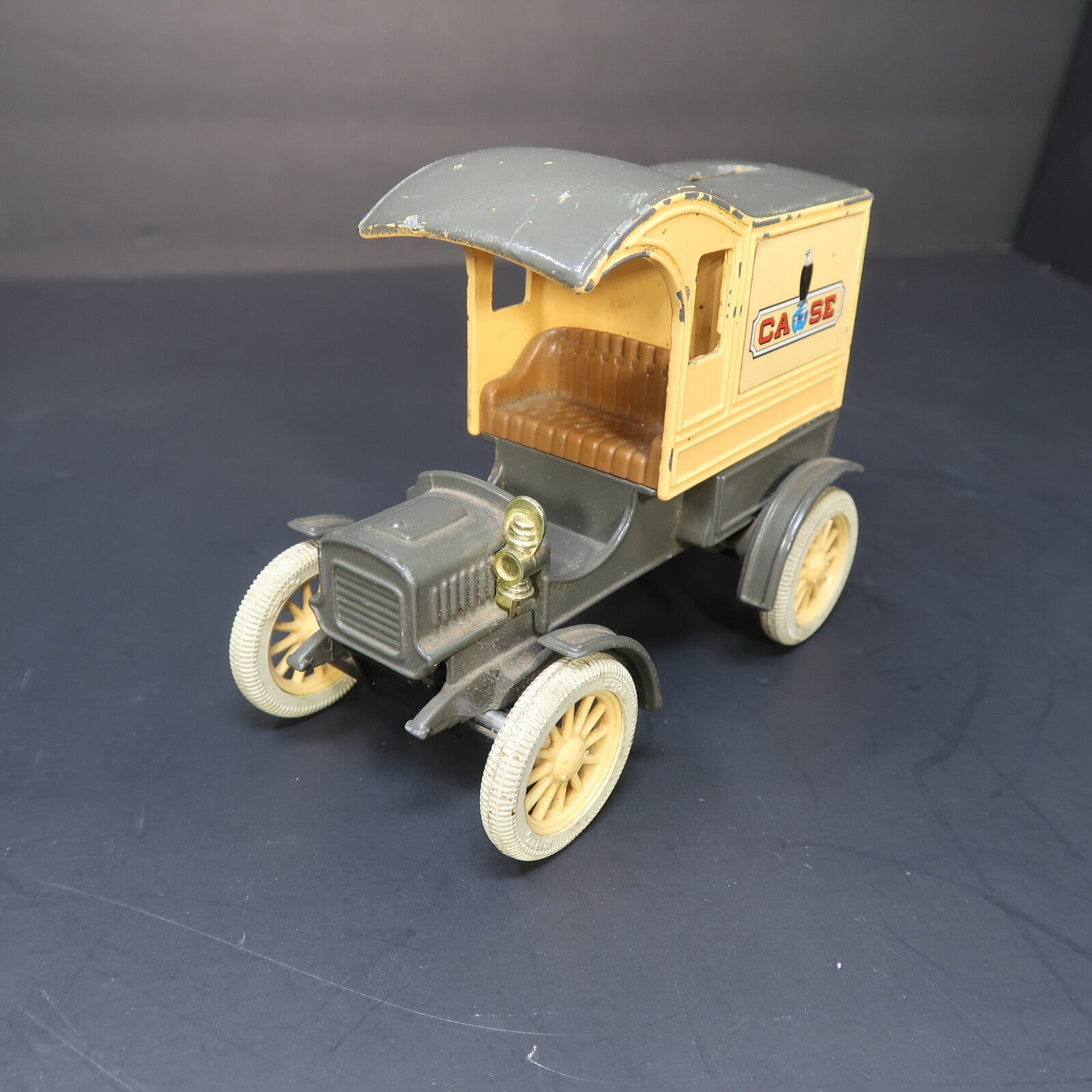 The ERTL CO. CASE Replica 1905 FORD's FIRST Deliver Car Made In USA