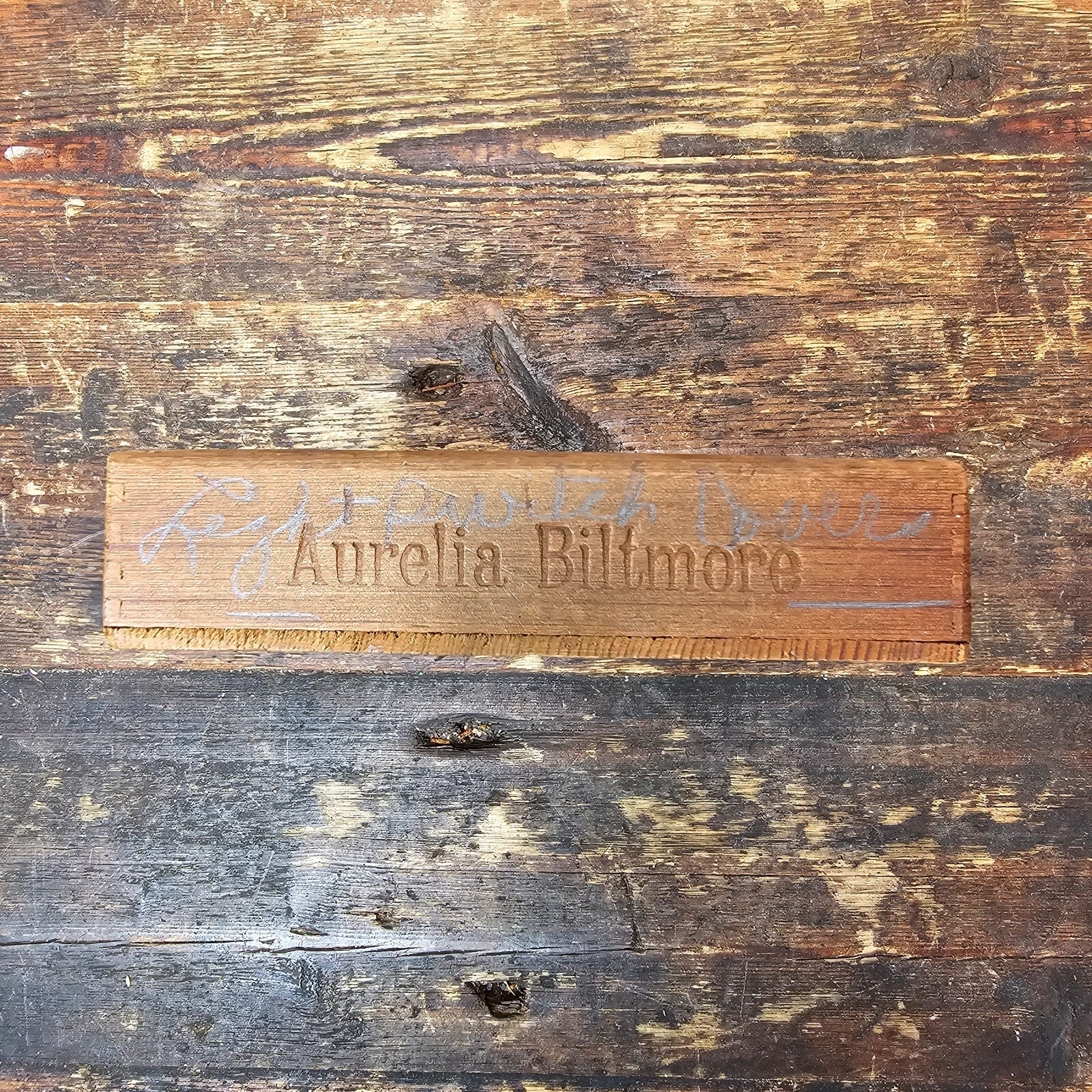 Vintage Aurelia Biltmore Cigar Box  7.75" x 6" x 1.5"