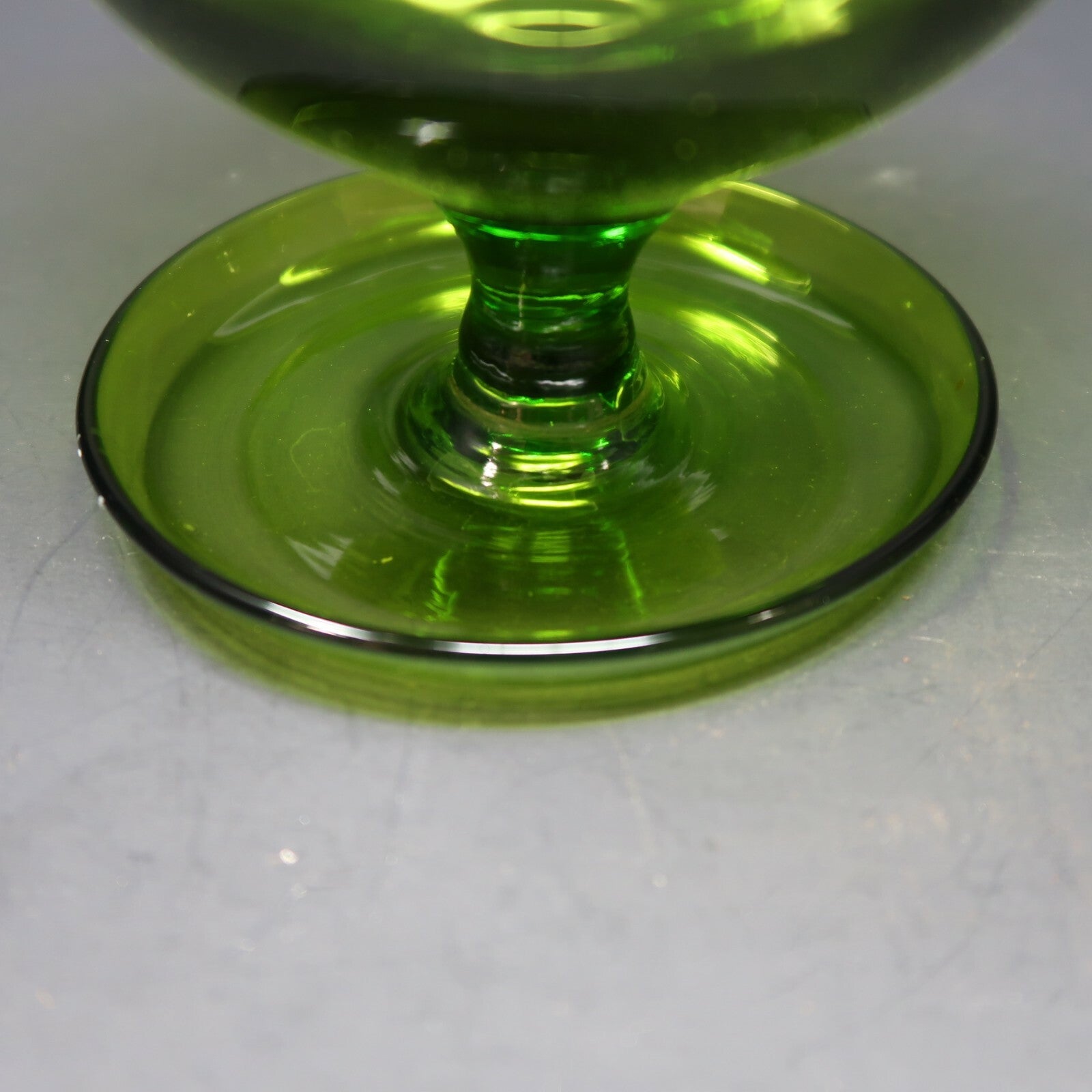 Lot of 4 Green Glass Comport Desert Bowl Cutlery Rest on Bottom  3.75" x 3.75"