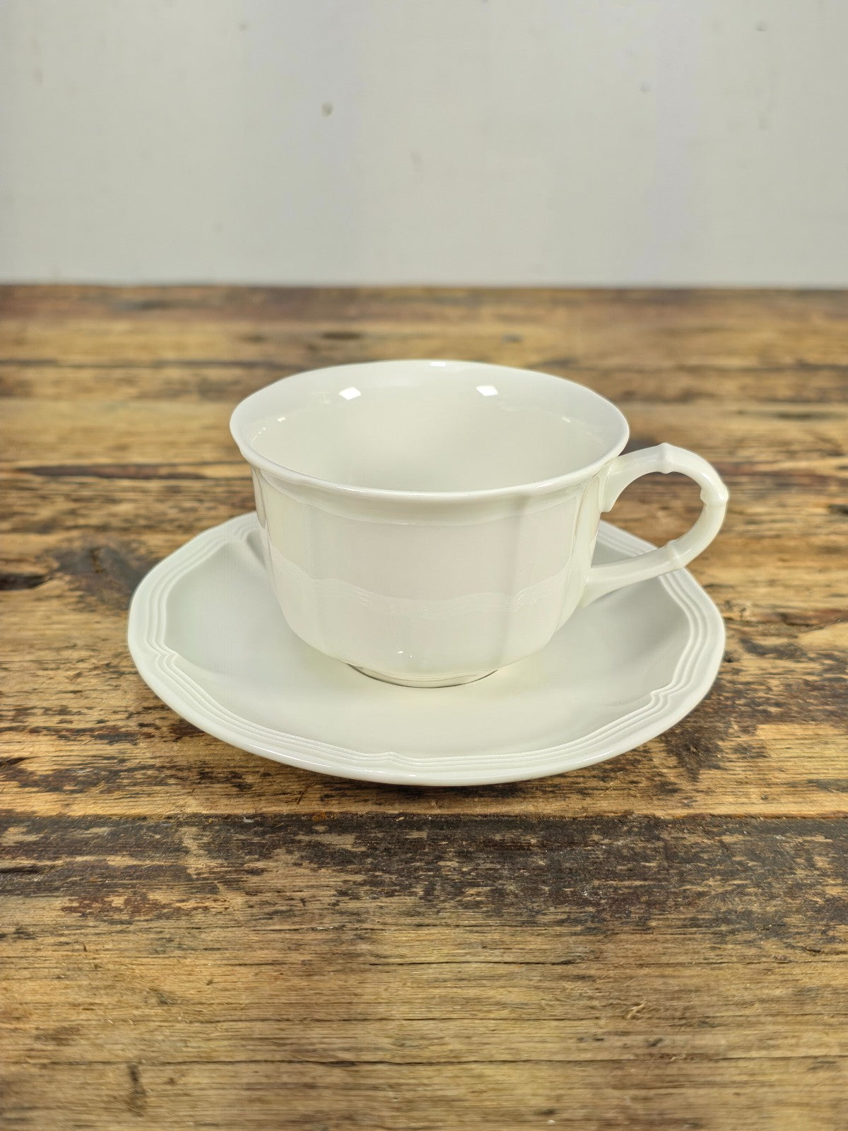 Villeroy &  Boch Manoir Flat Cup & Saucer