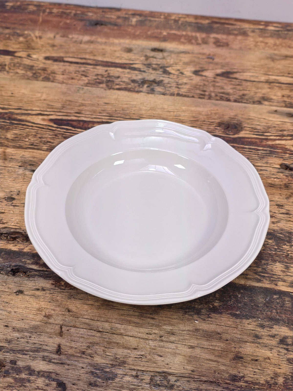 Villeroy &  Boch Manoir Large Rim Soup Bowl 9"