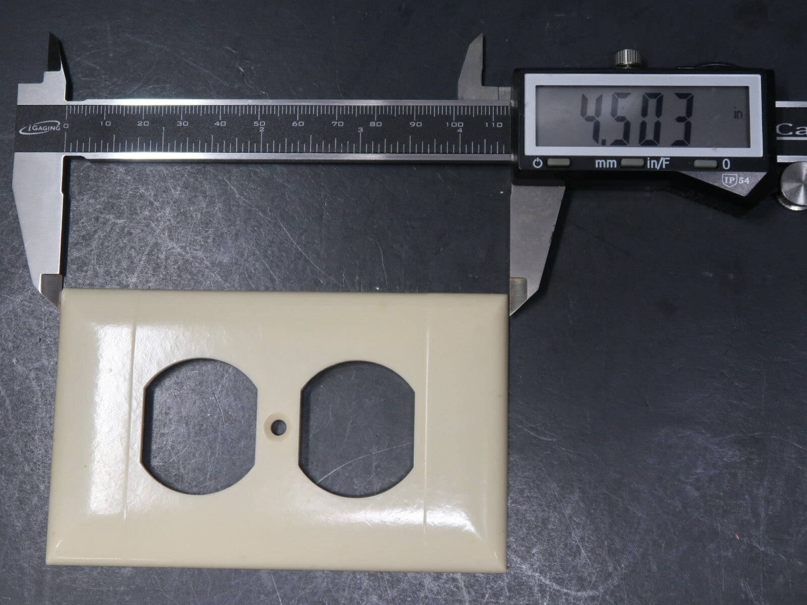 Sierra Electric Corp. Outlet Cover