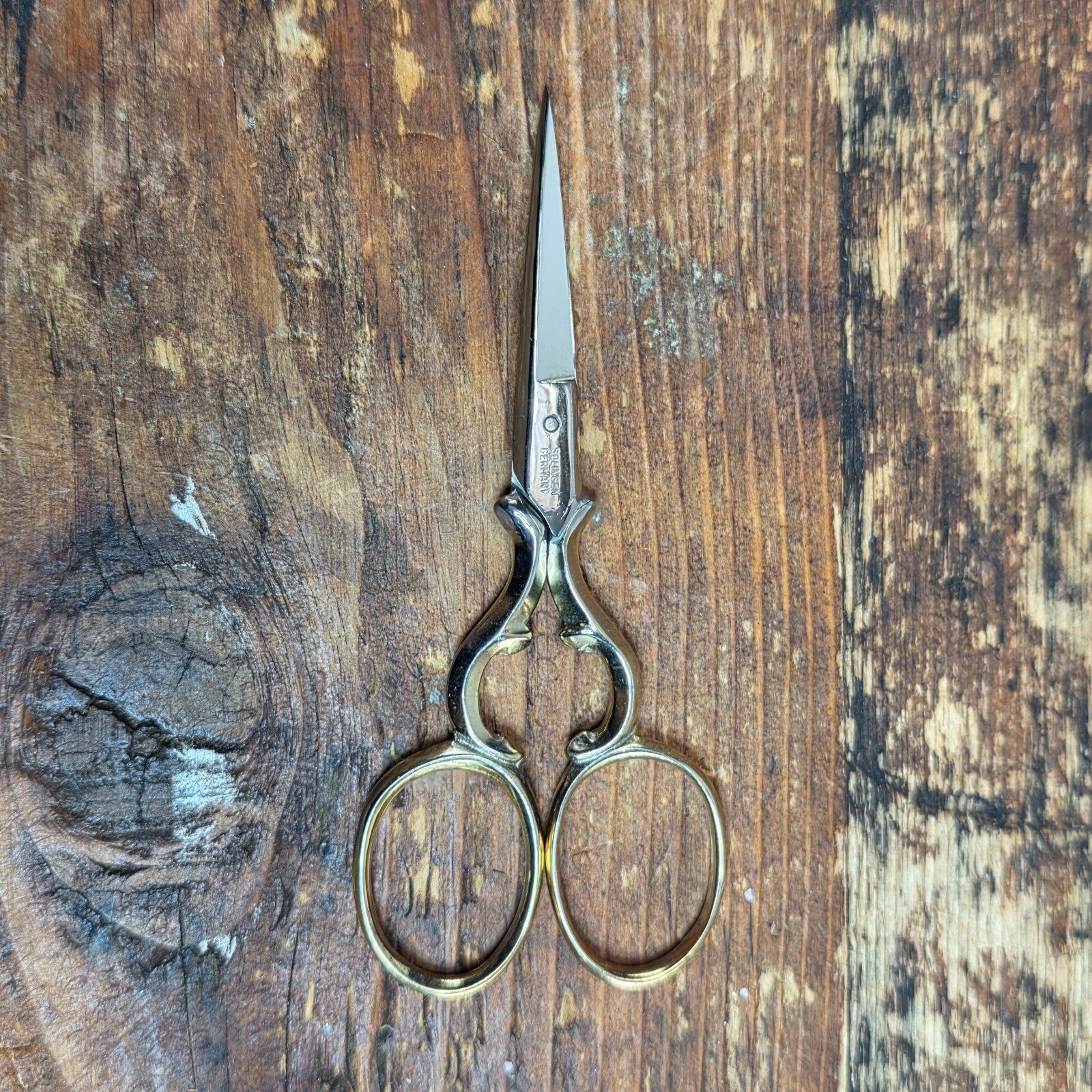Gingher Collector Series Embroidery Scissors G-CS-2 w/ Leather Sheath Germany
