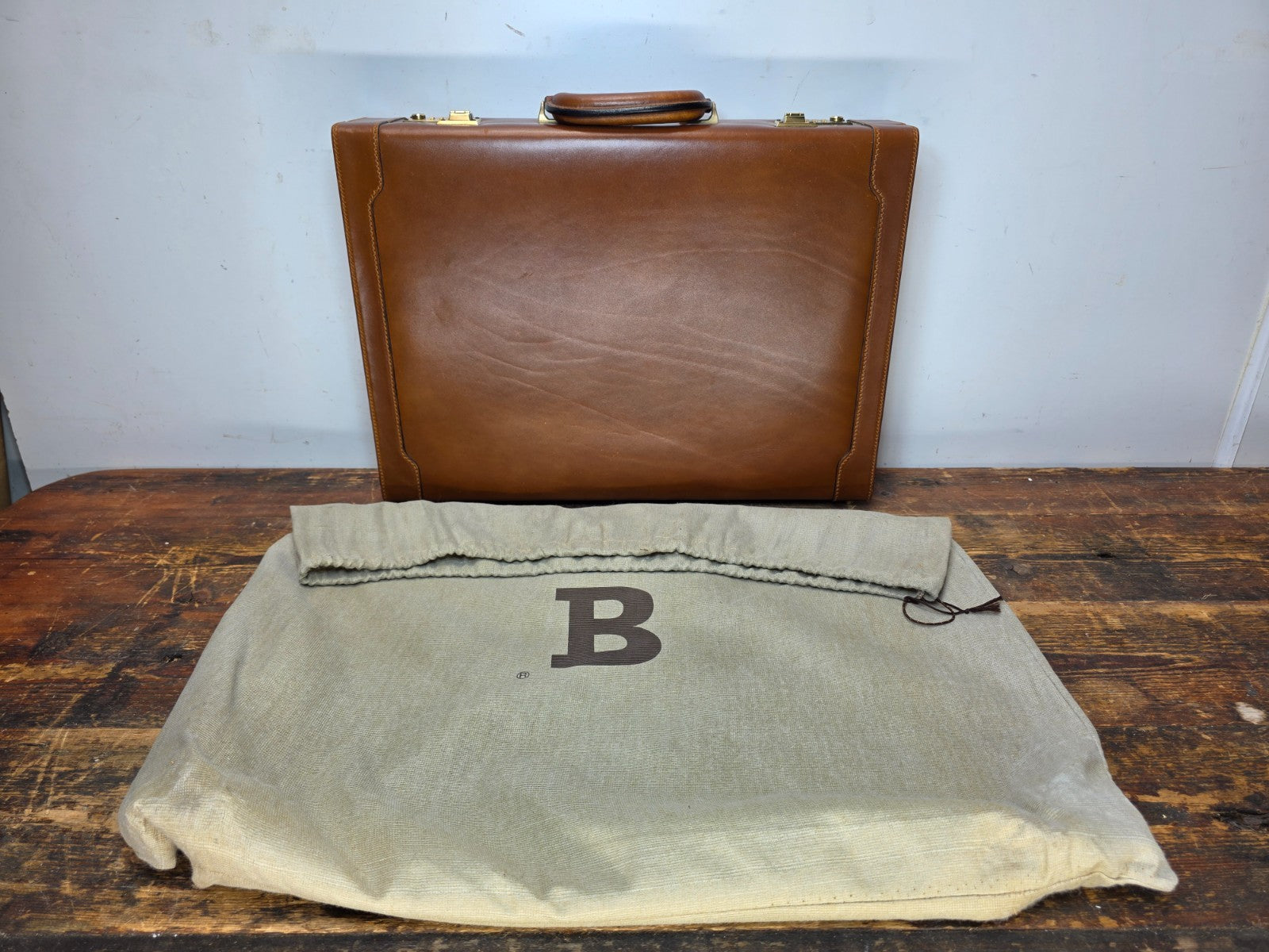 Bally Italy Leather Attache Briefcase CEO President Hard Case with Dust Cover