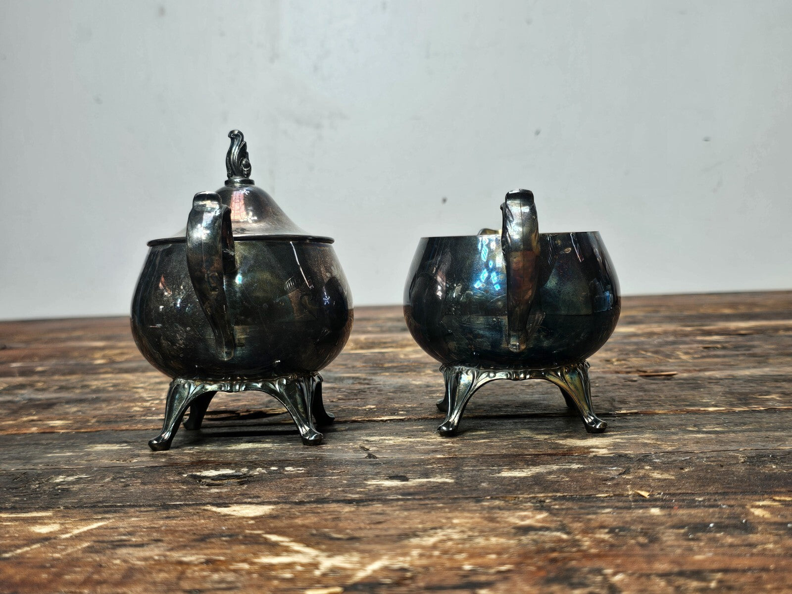 Vintage Oneida Silver Plated Sugar Bowl & Creamer Set