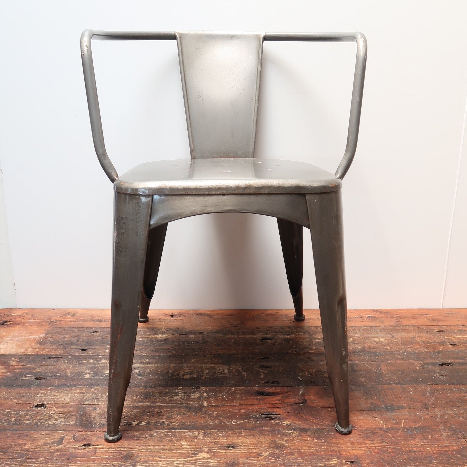 World Market Metal Jackson Tub Chair Polished Metal Patio Chair (B)