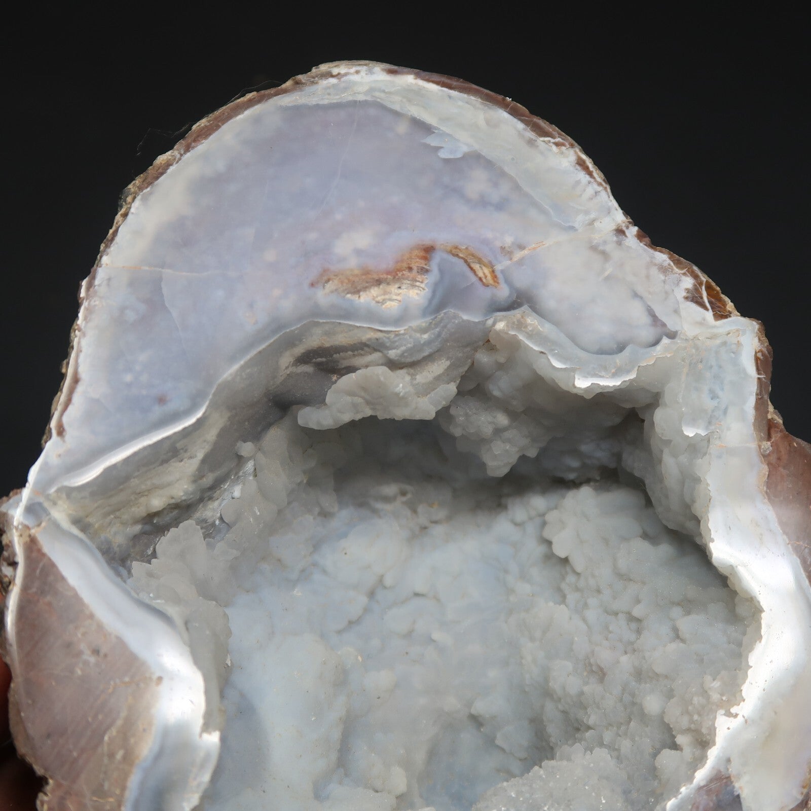 33.5oz. / 952g  Polished Natural Agate Geode (L 6" x H 4" x D 3")