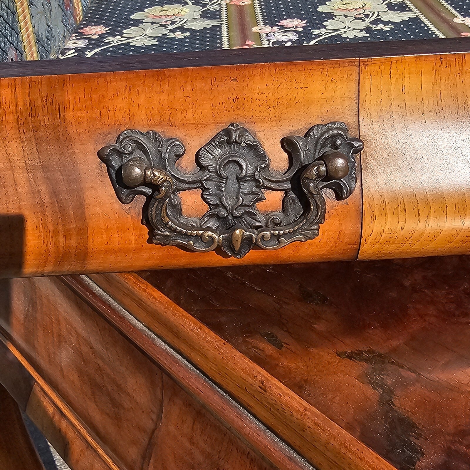 Antique Queen Anne style Tea Table With Burled Walnut On The Top