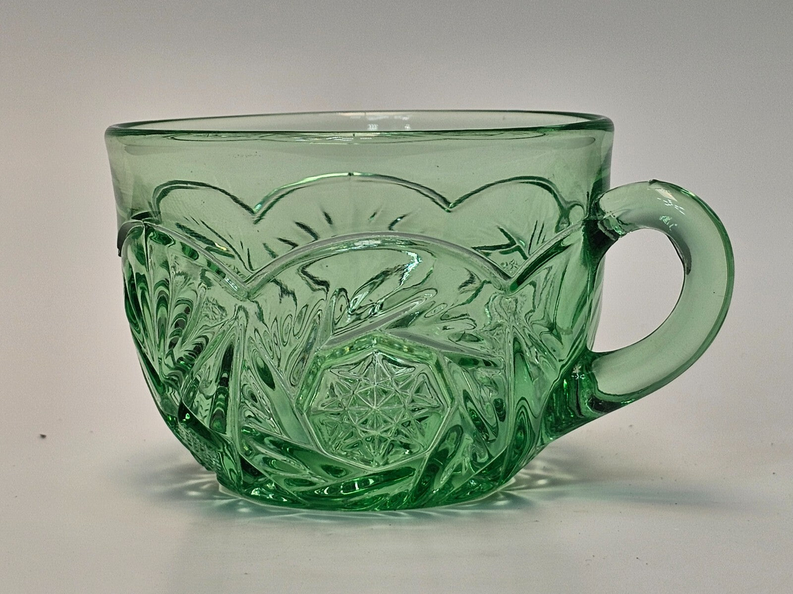 Heisey Pinwheel and Fan Green Moongleam Punch Cup