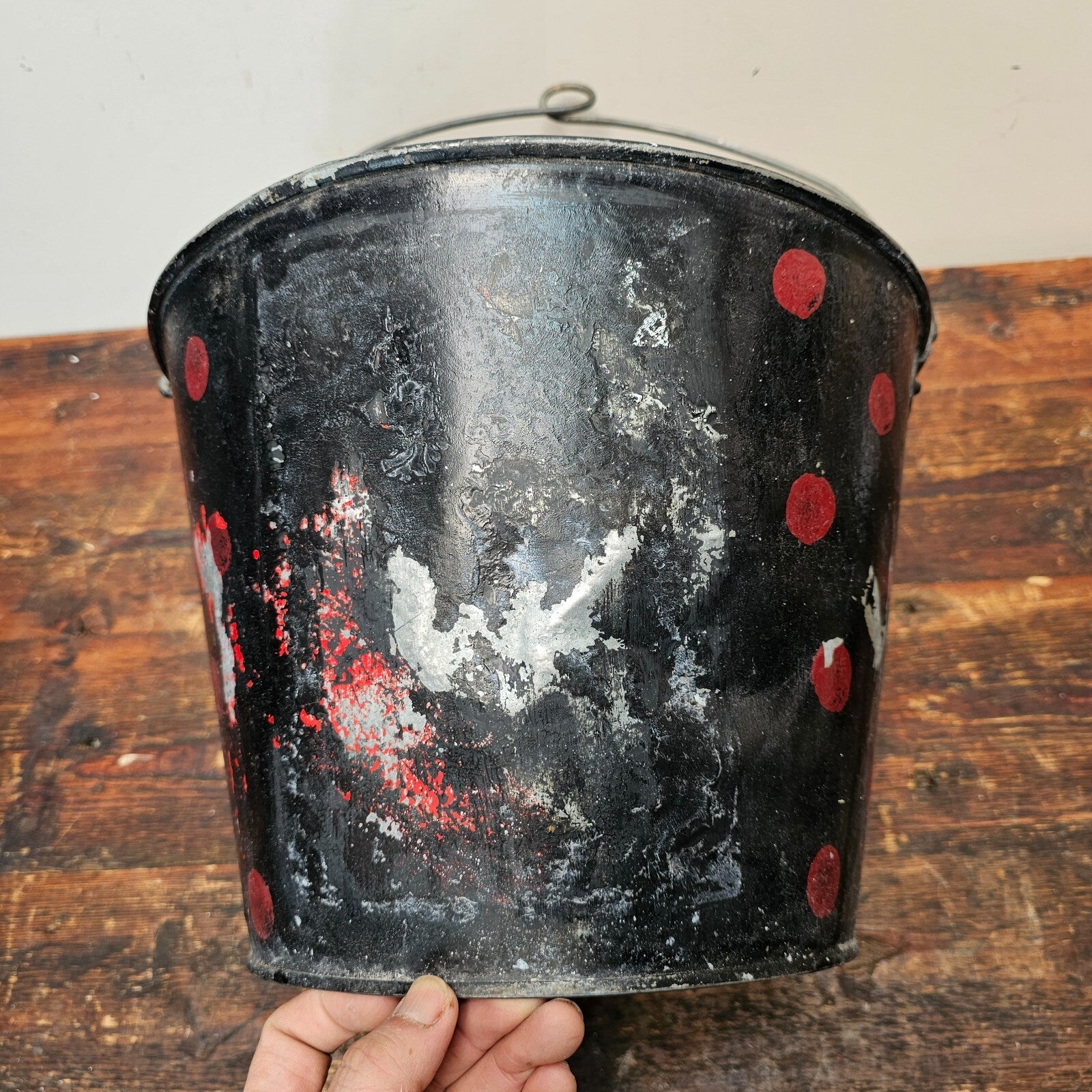 Black & Red Dots Painted Bucket Galvanized Steel Watering Bucket
