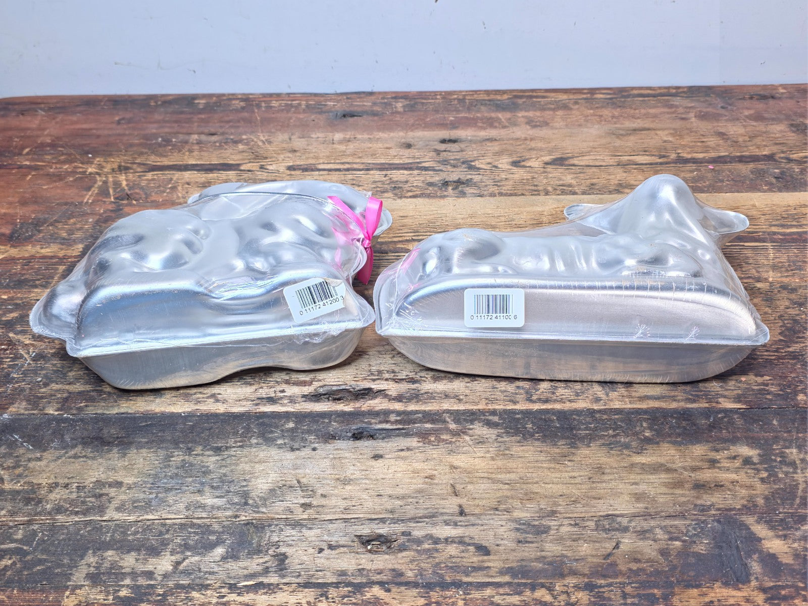 Set of 2 Nordic Ware 3-D Stand Up Cake Pans — Rabbit & Lamb