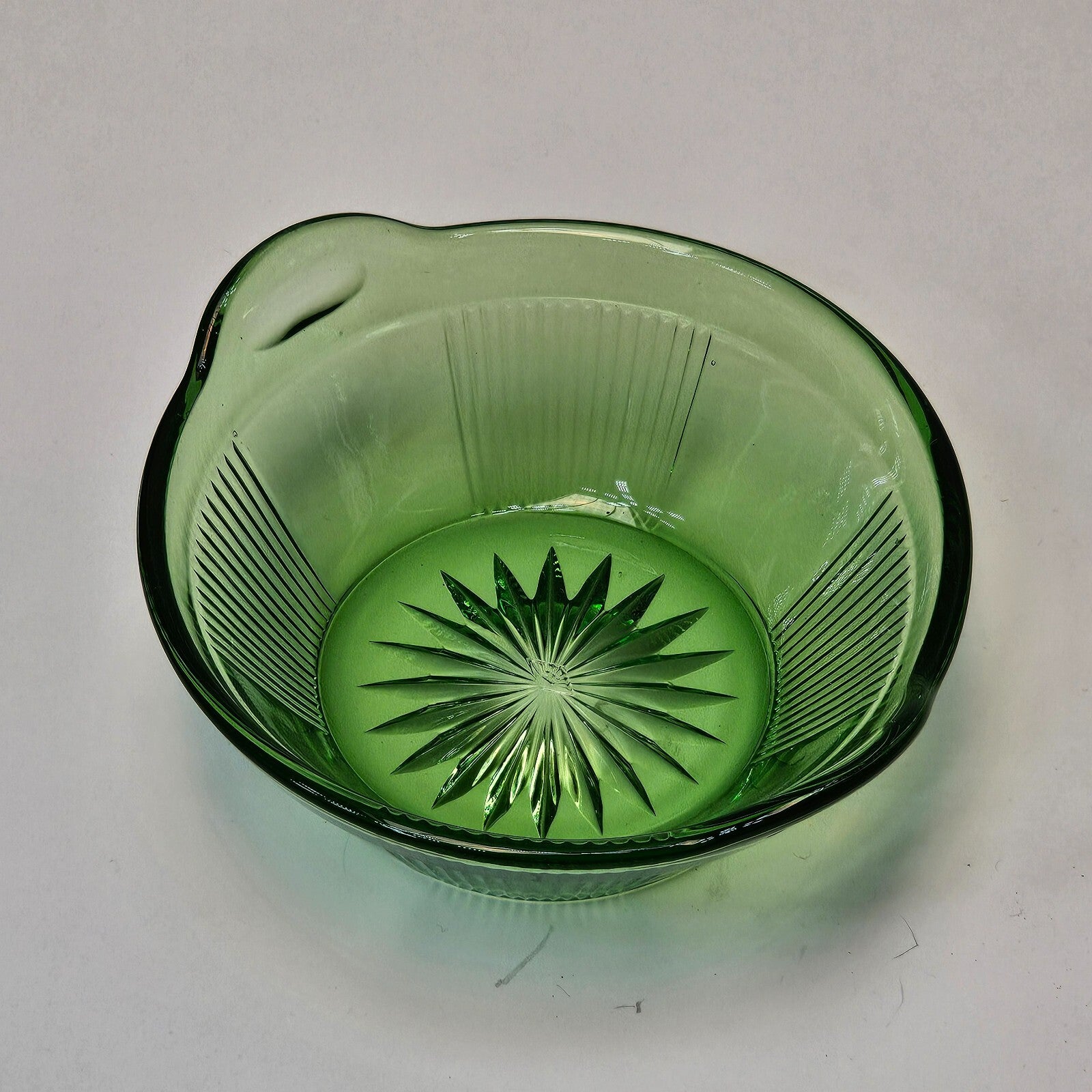Heisey Pleat & Panel Moongleam Handled Nut Bowl