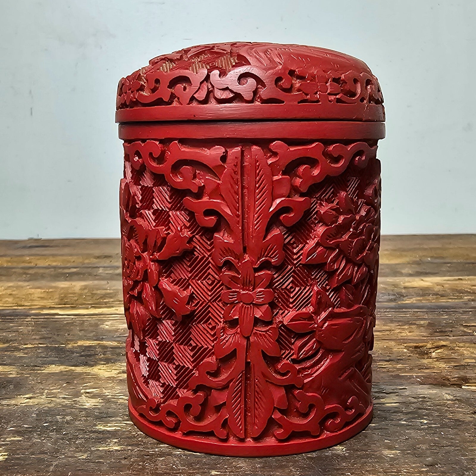 Vintage Chinese Cinnabar Round Canister Jar Kempinski Hotel Beijing in China