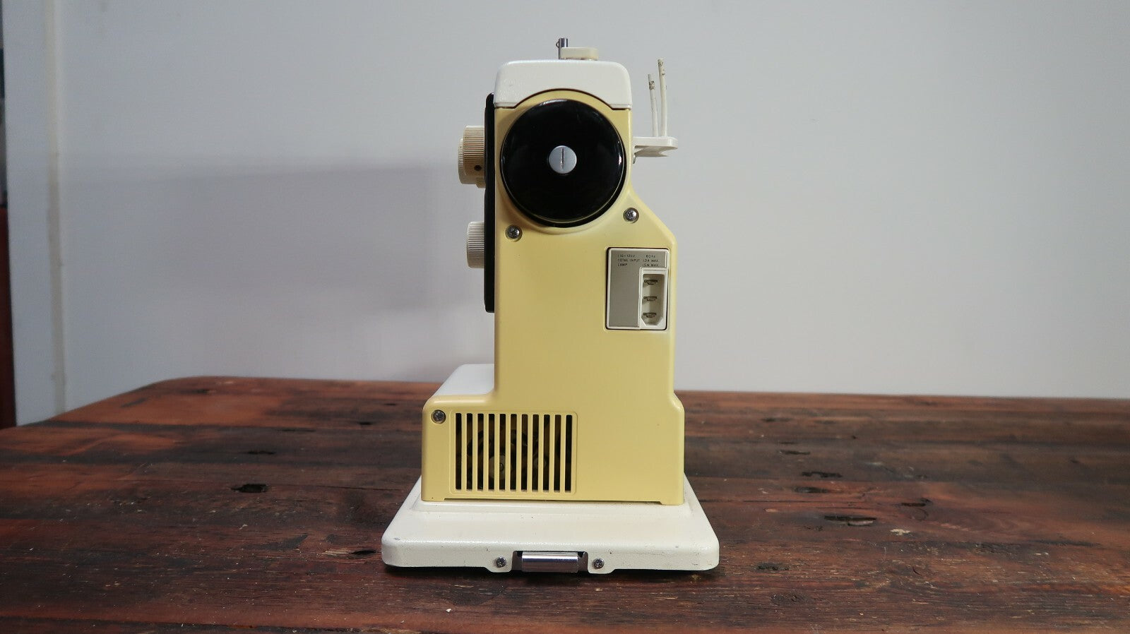 Vintage Baycrest Sewing Machine 1960's Model 1005 (Parts Only)(Sold AS-IS)