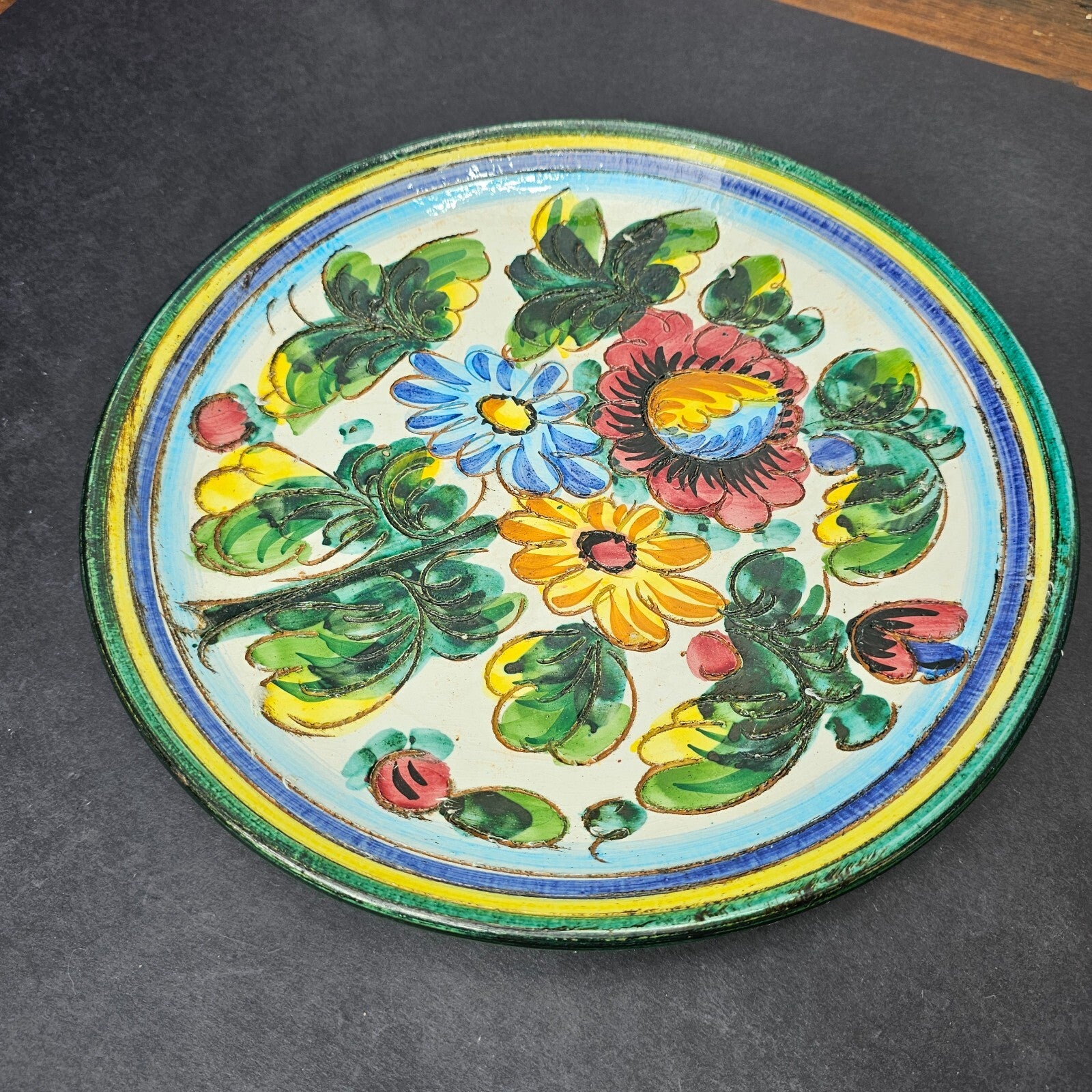 Firenze Pottery Plate Engraved Floral Wall Hanging Decor Italy 10.75"